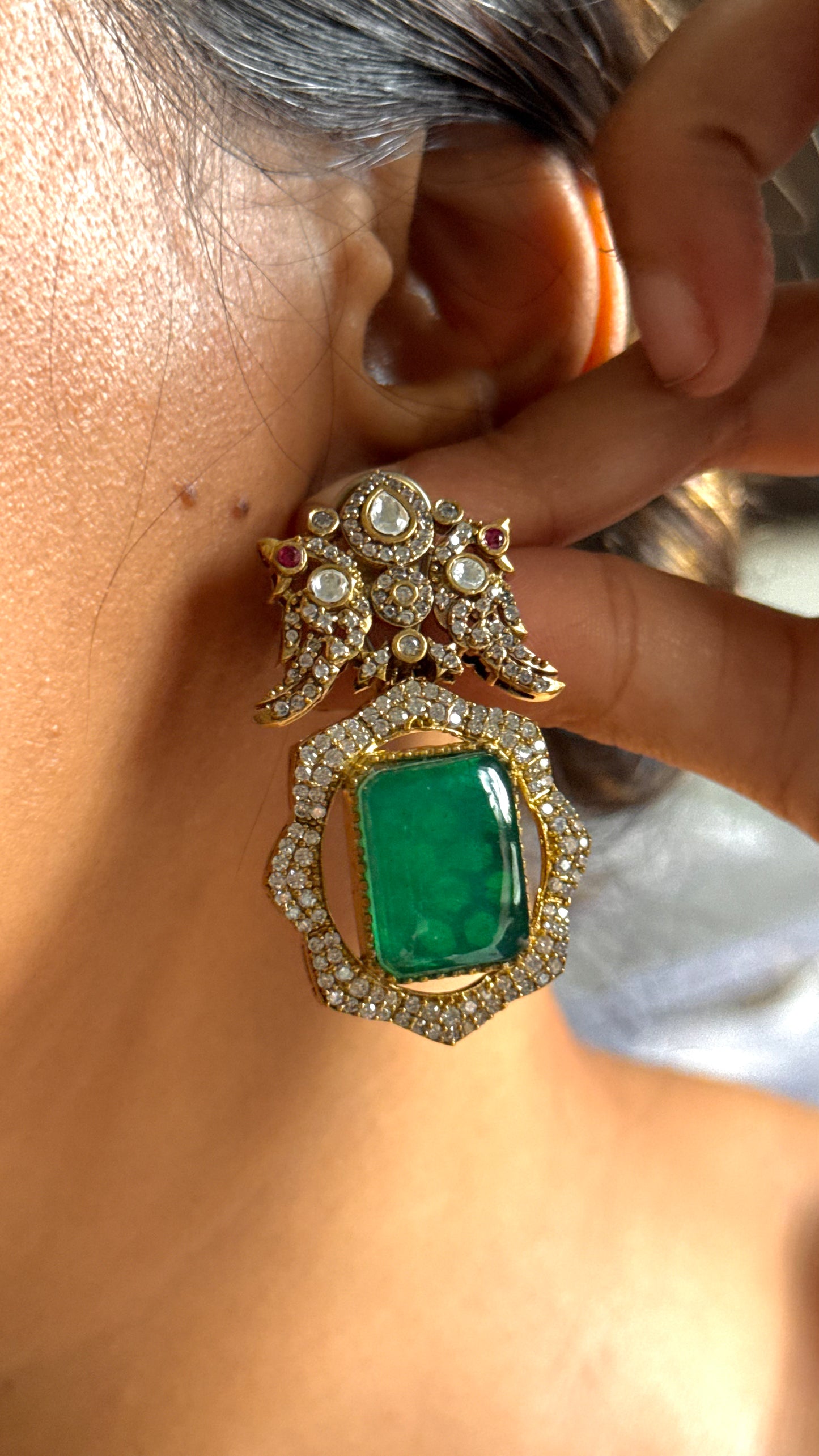 Emerald Polki string necklace