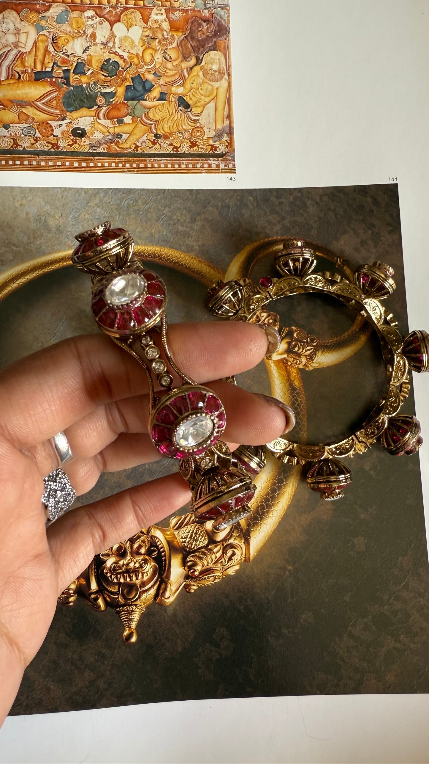 Rani pink katdana moissanite victorian openable bangle