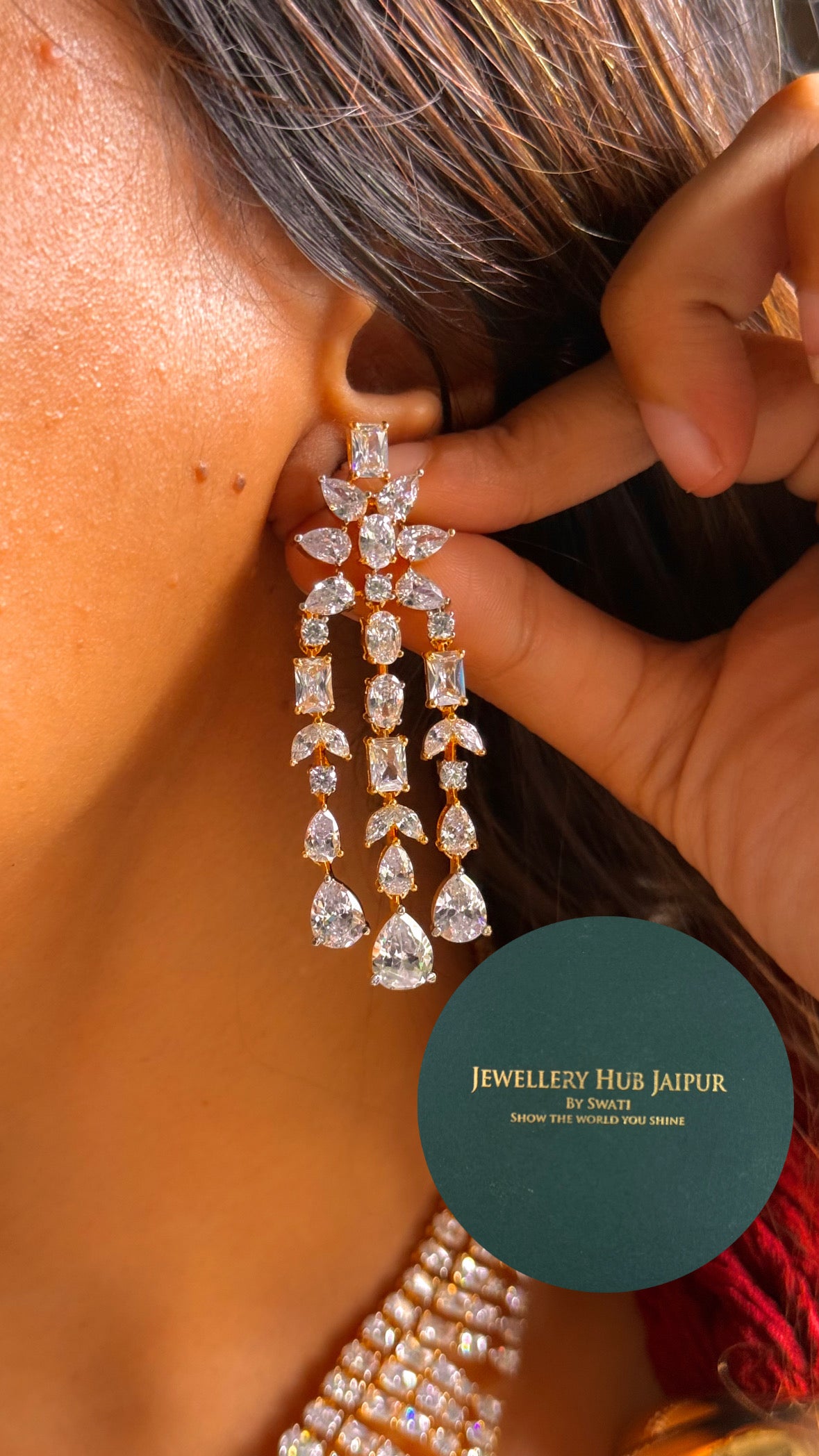 Queen’s legacy diamond collar set (gold)