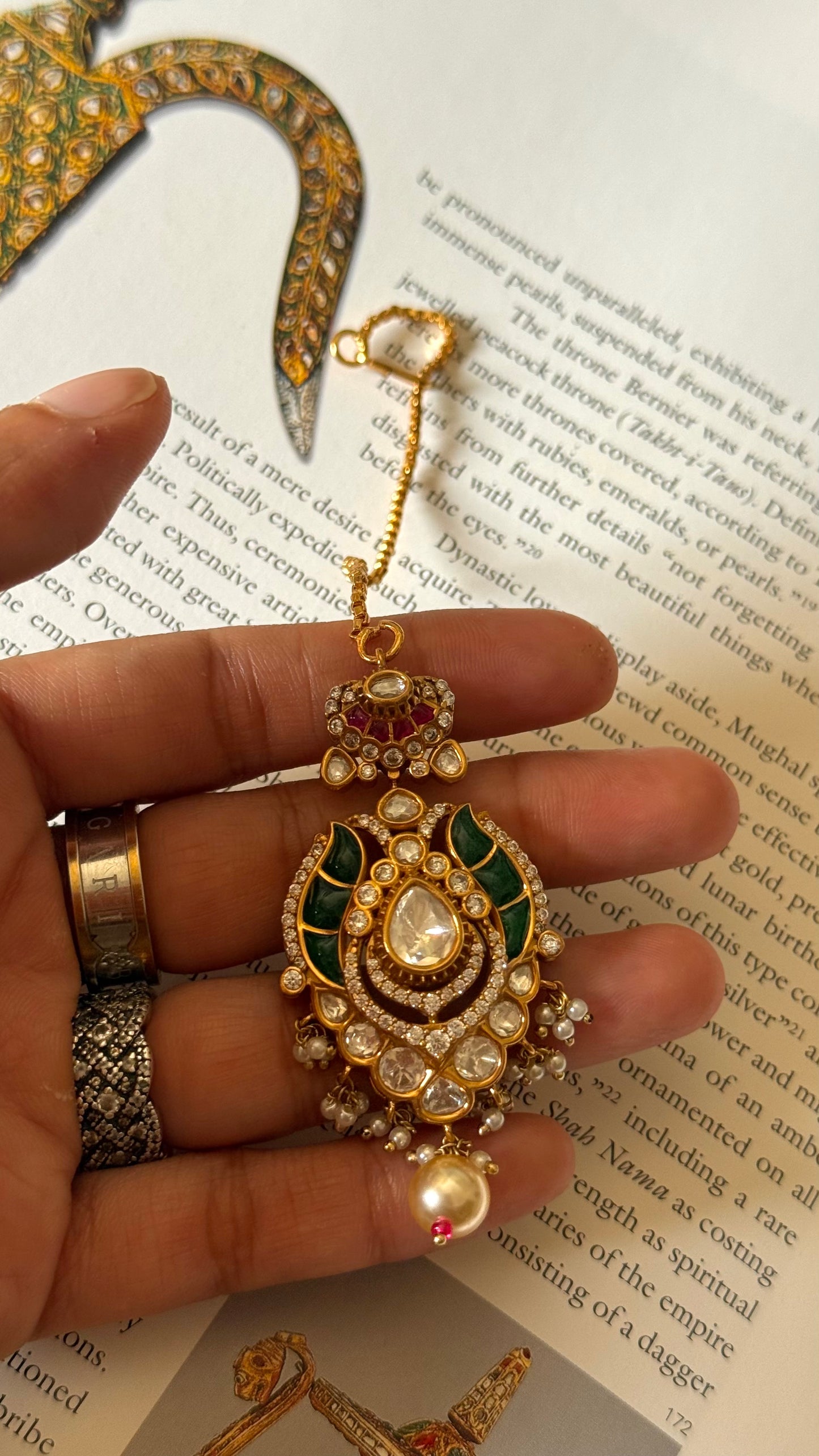 Emerald leaf designer Maangtikka