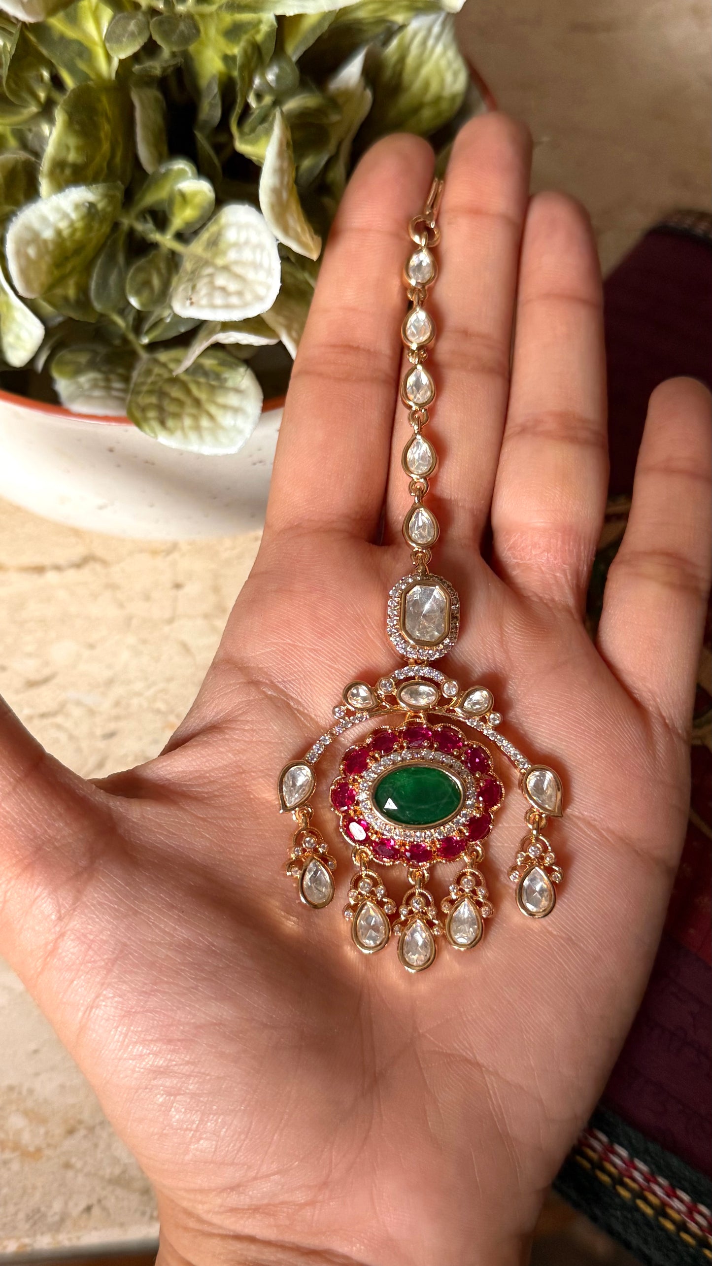 Emerald doublet & rani pink Moissanite maangtika