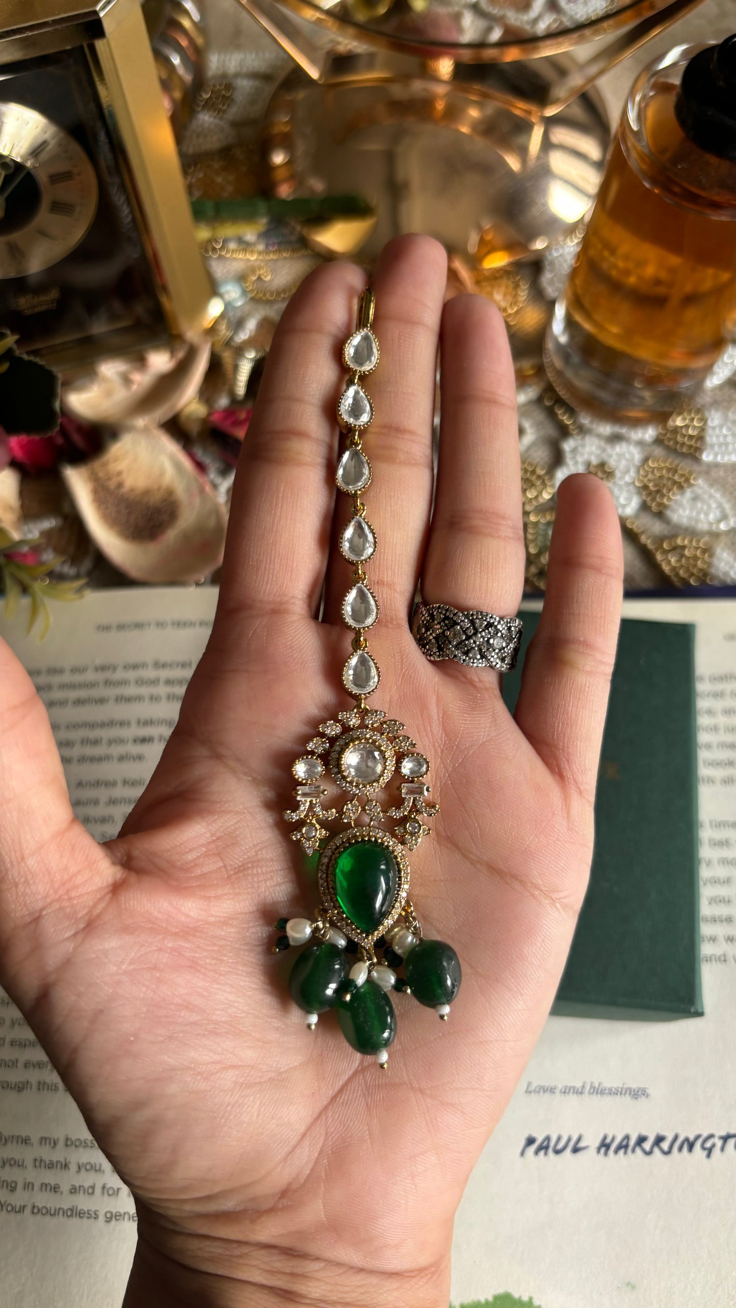Invert drop emerald polki maangtika