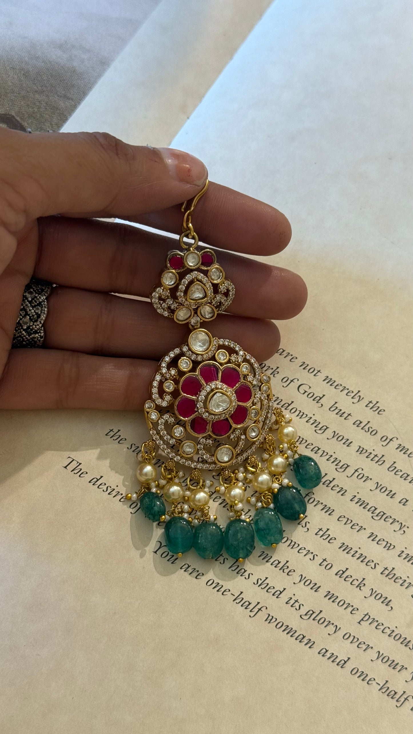 Ruby rani pink takkar polki maangtika with mint drop