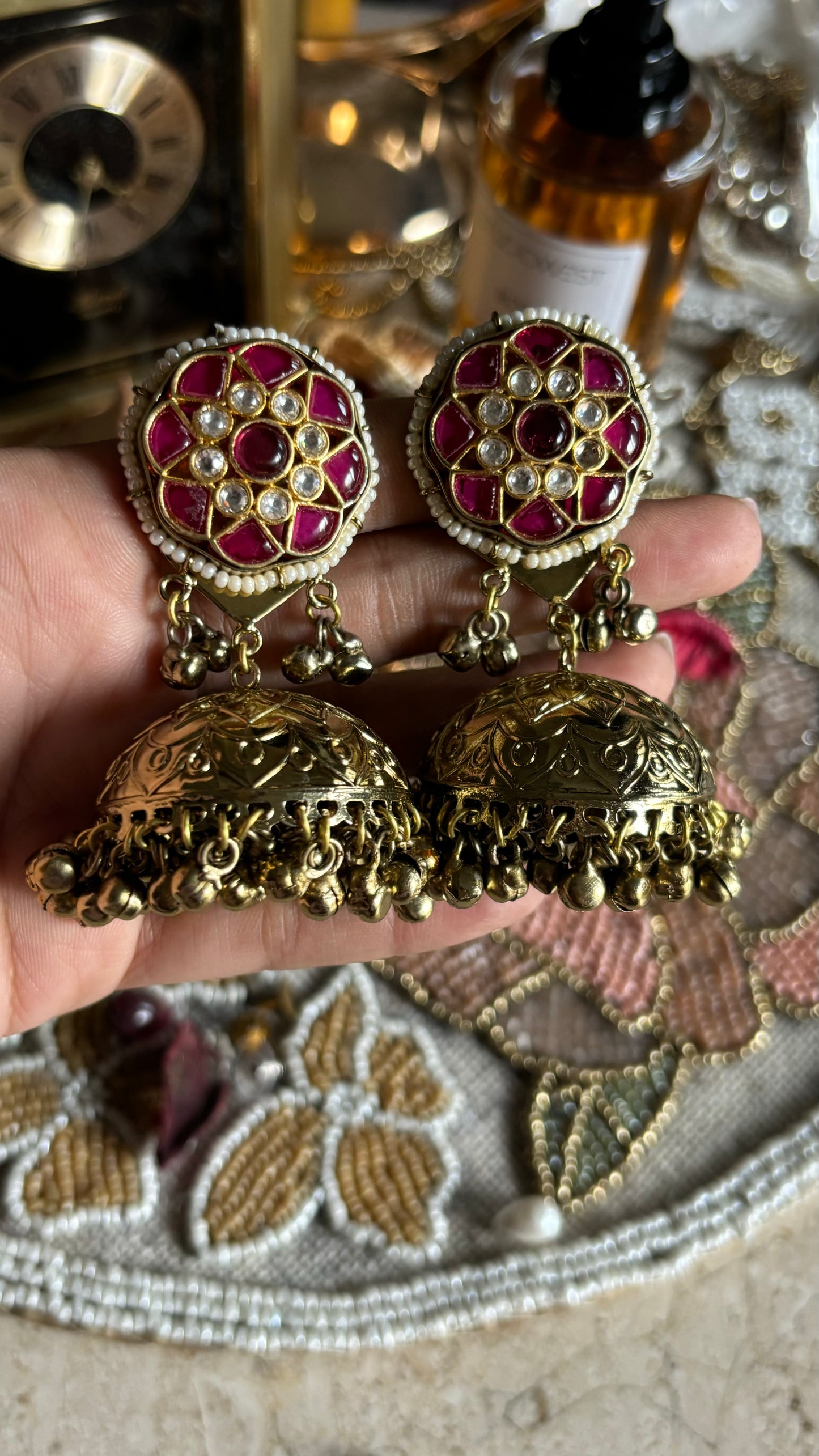 Paachi jhumka