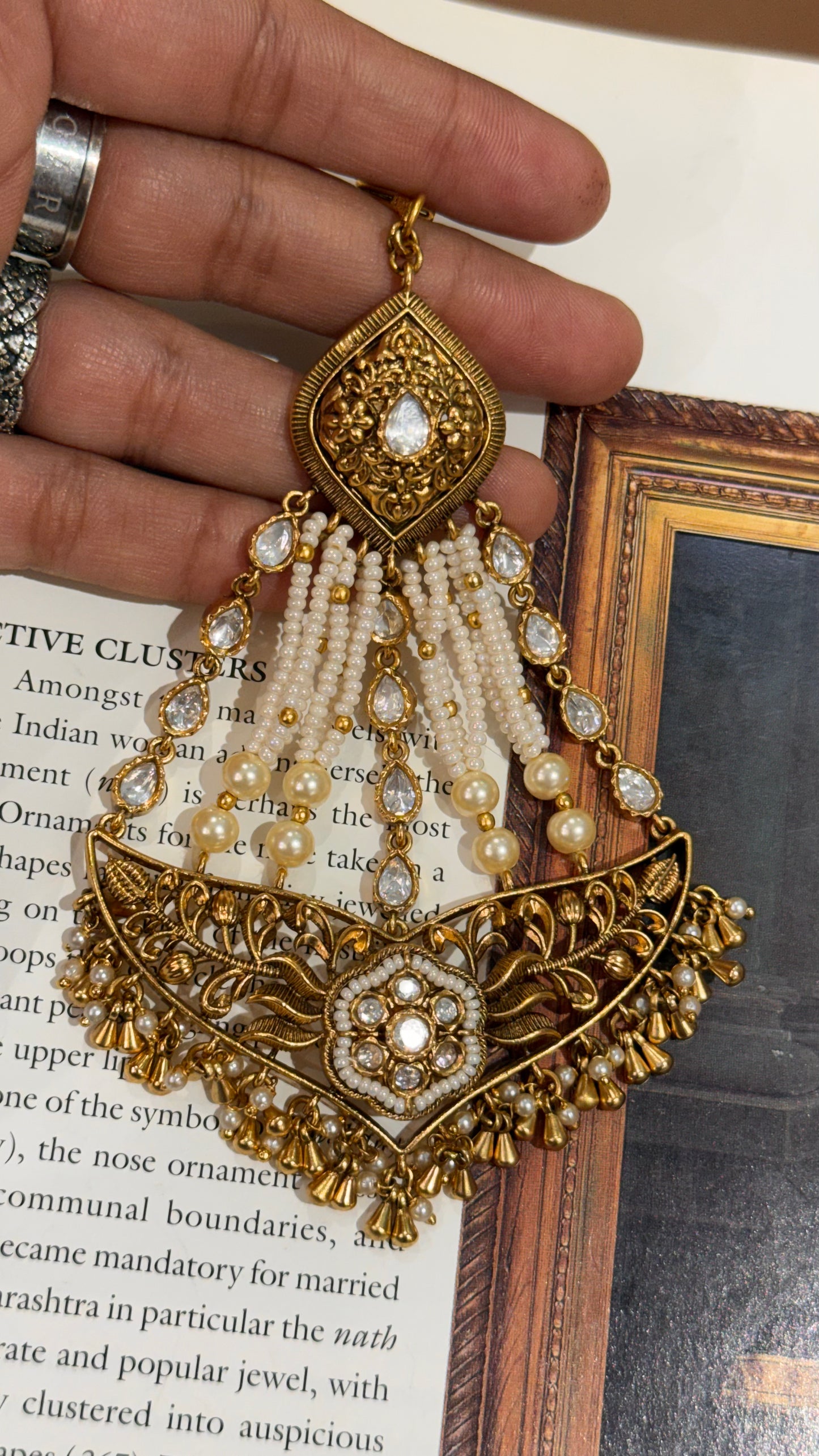 Oxidised gold nakshi pearl detailing passa