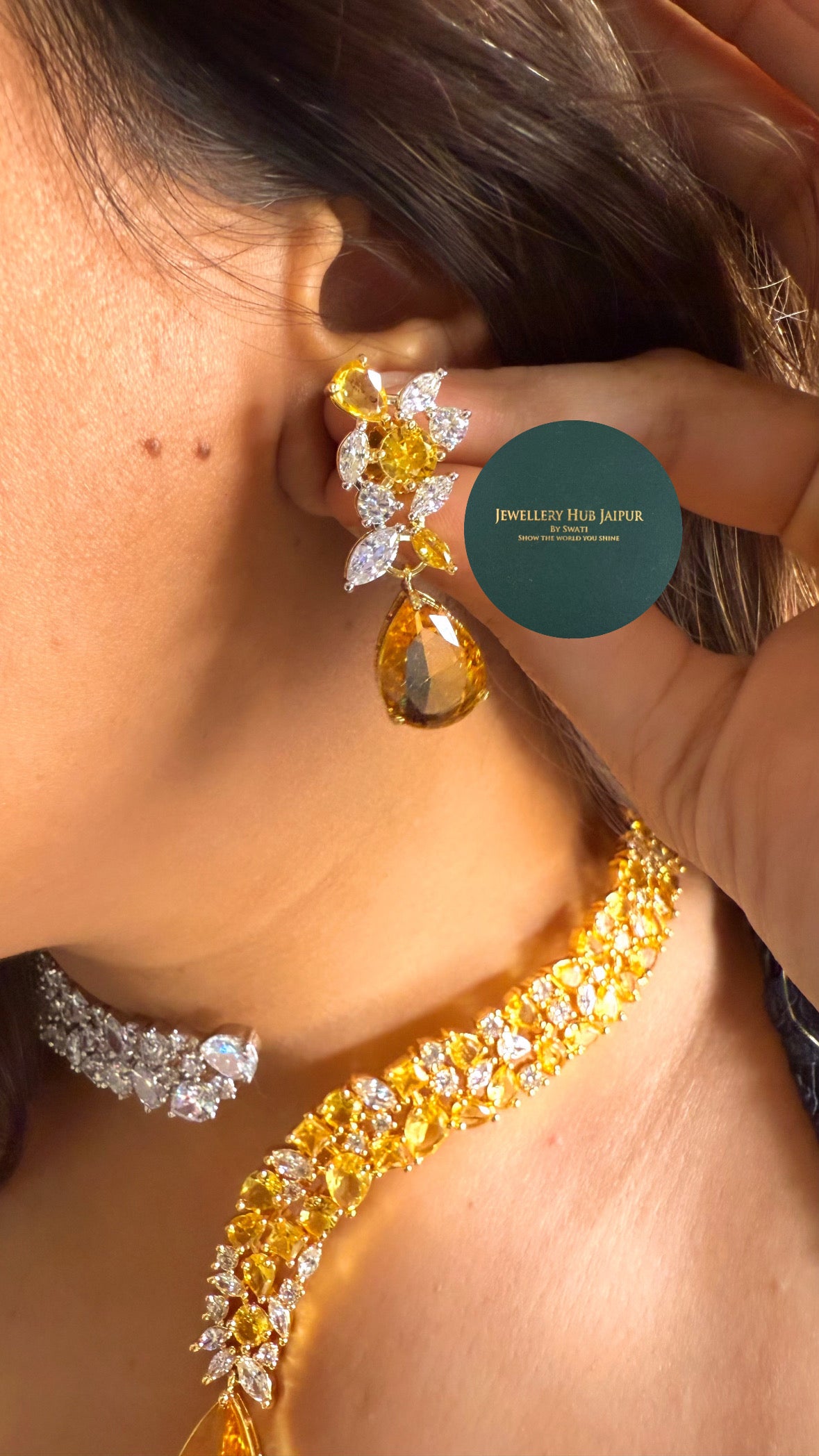 Ojasvi Topaz doublet designer necklace