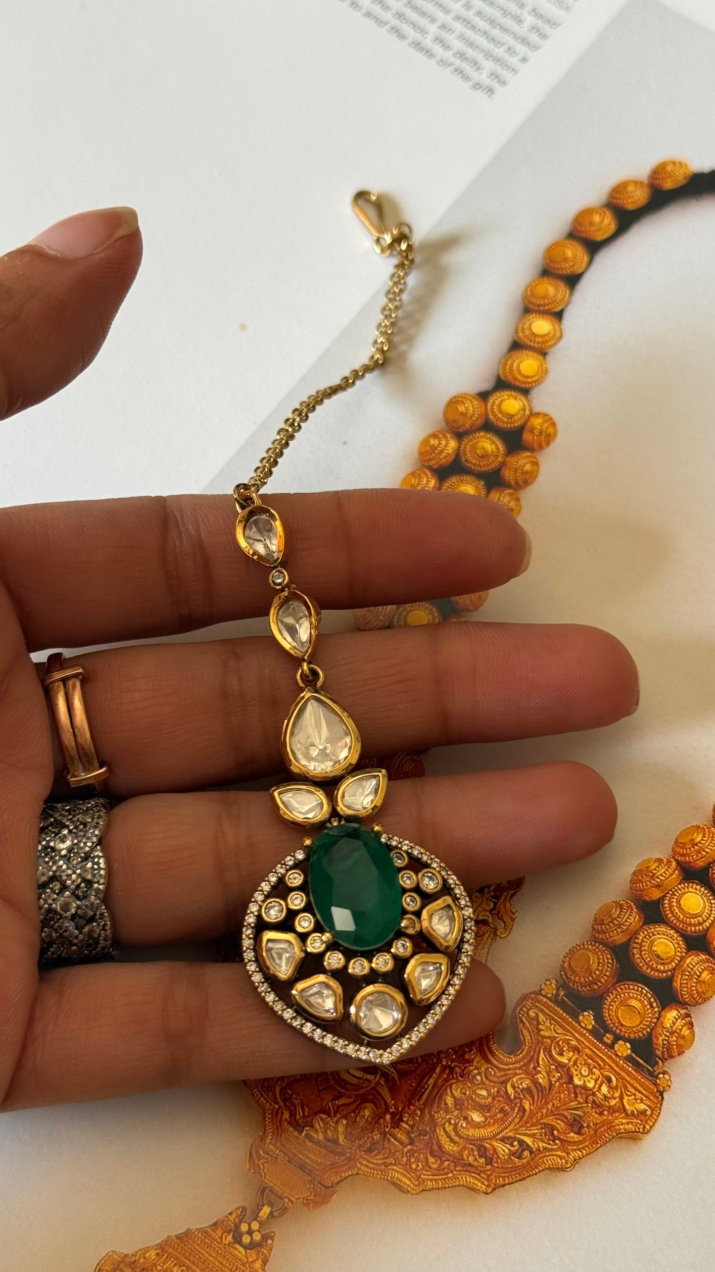 Mangtikka Emerald takkar work heritage moissanite