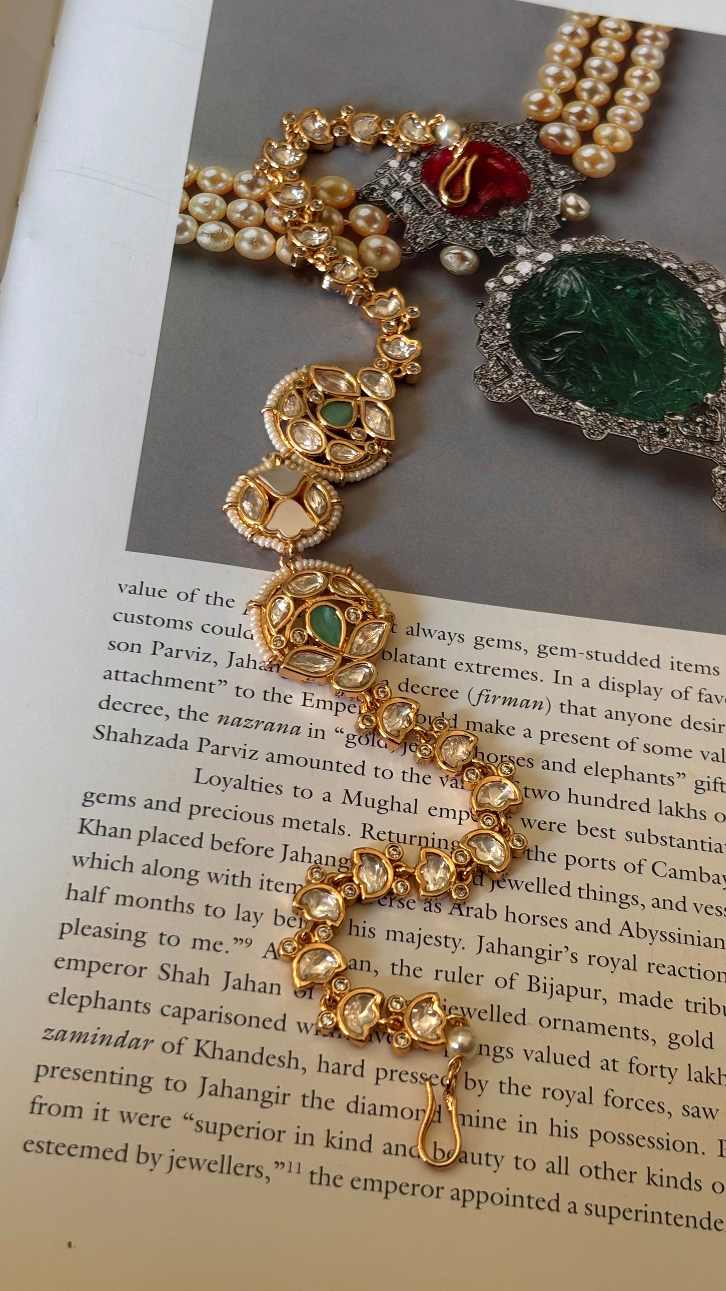 Mint with mother of pearl Kundan Mathapati
