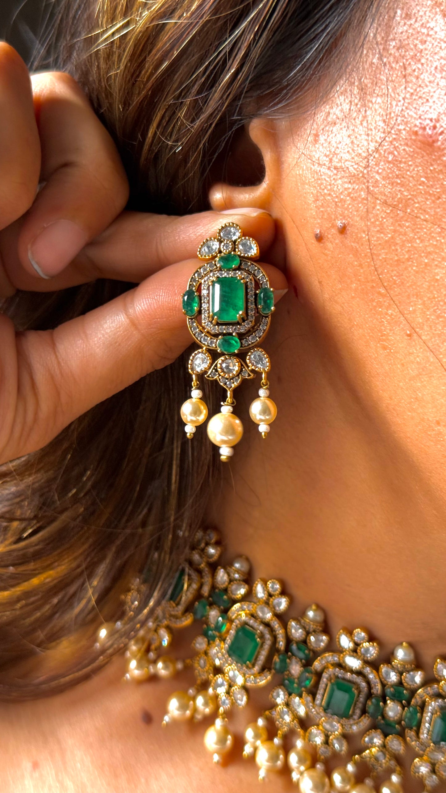 Emerald designer pearl drop victorian choker