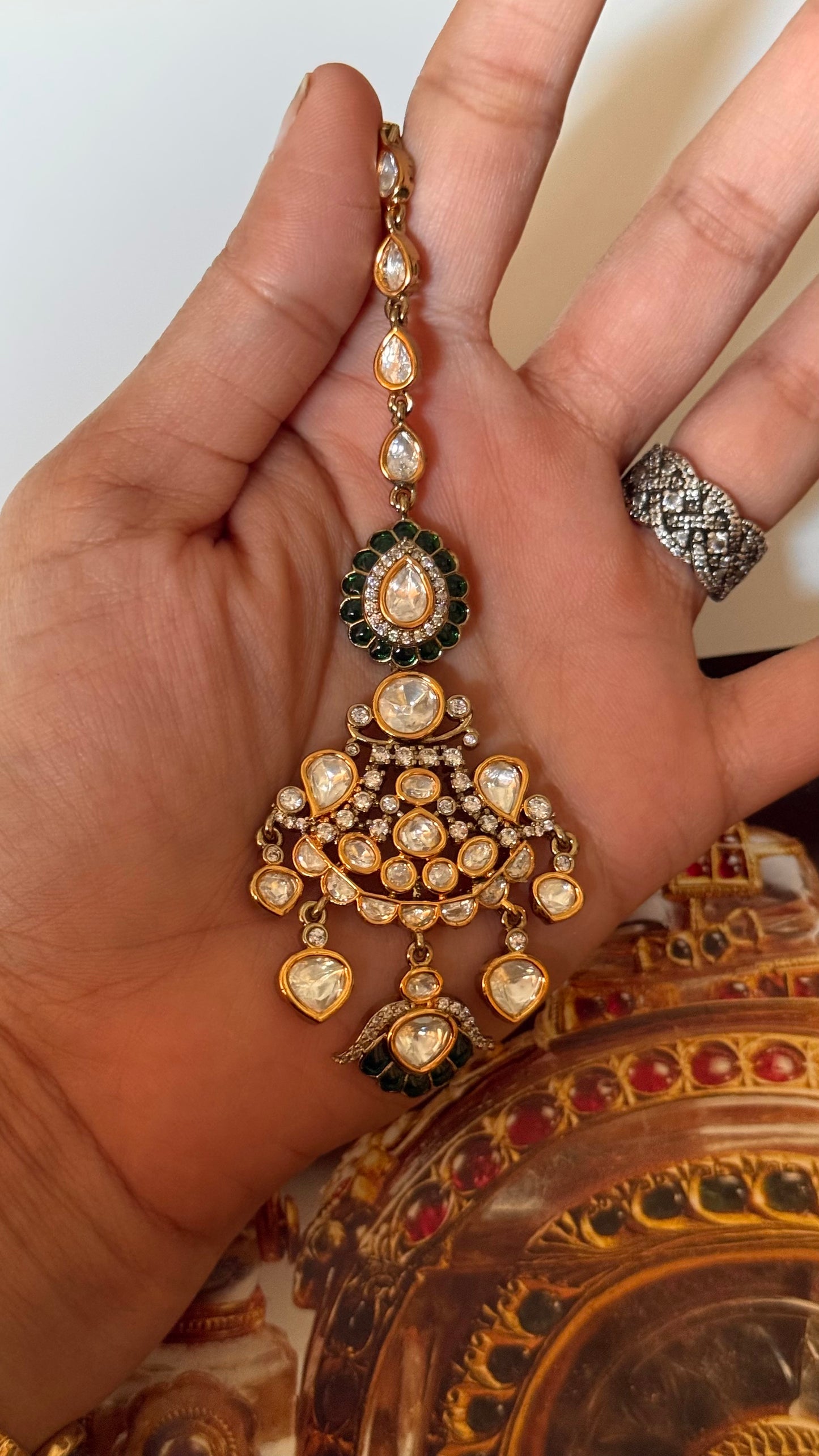 Emerald moissanite polki maangtika
