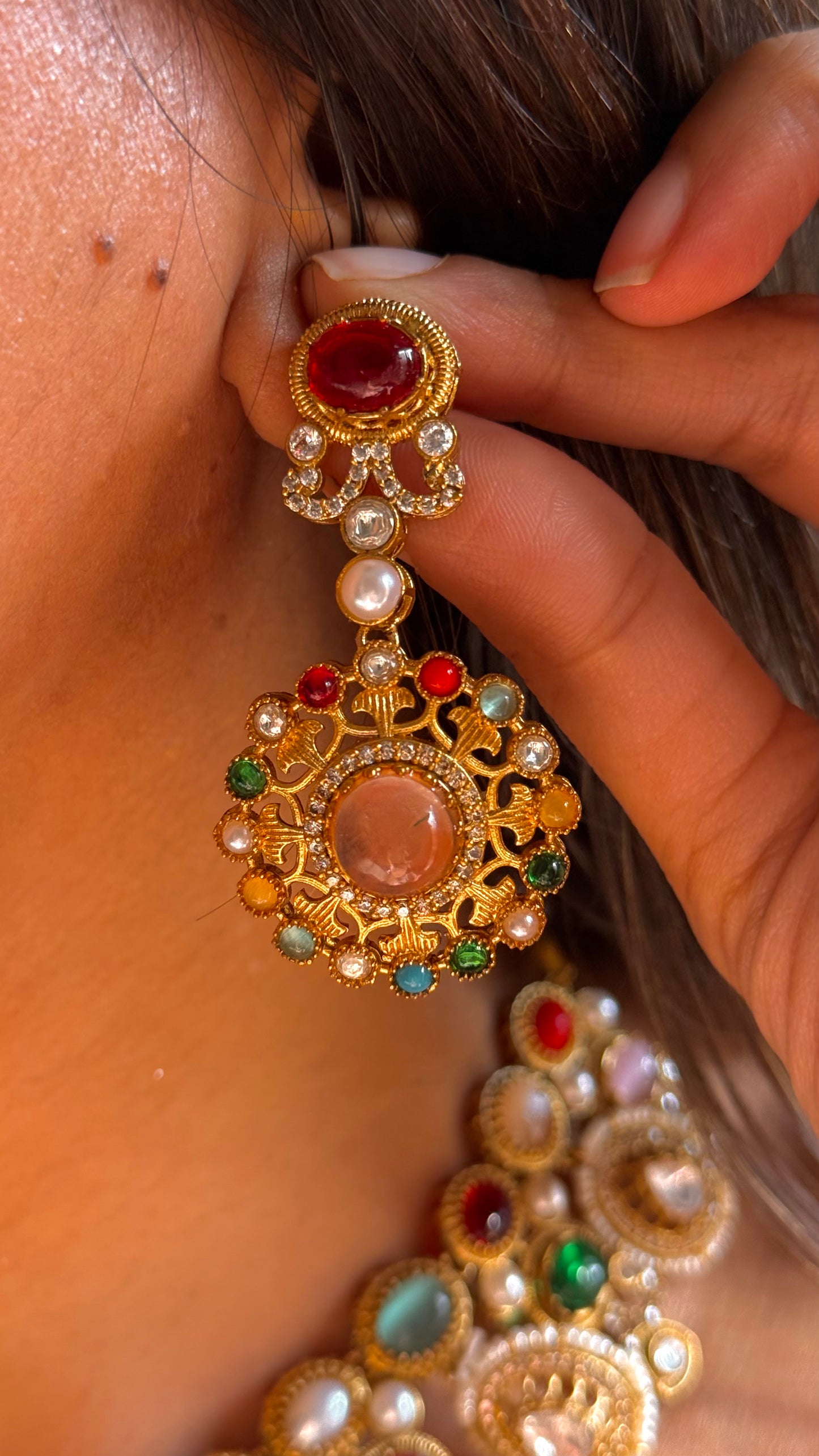 Navratna peach & mint pendant choker set