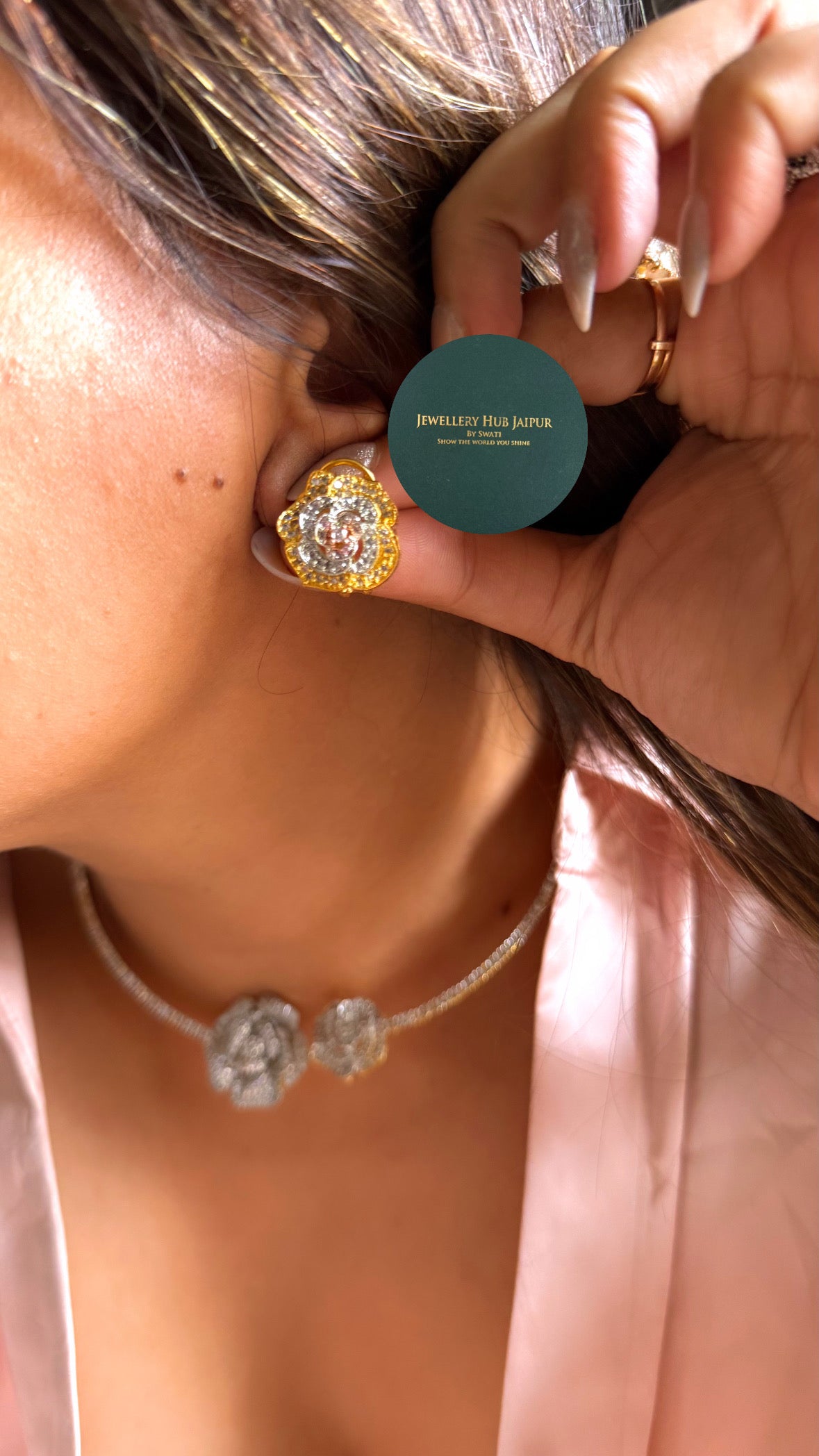 Rose inspired diamond minimal set with golden based