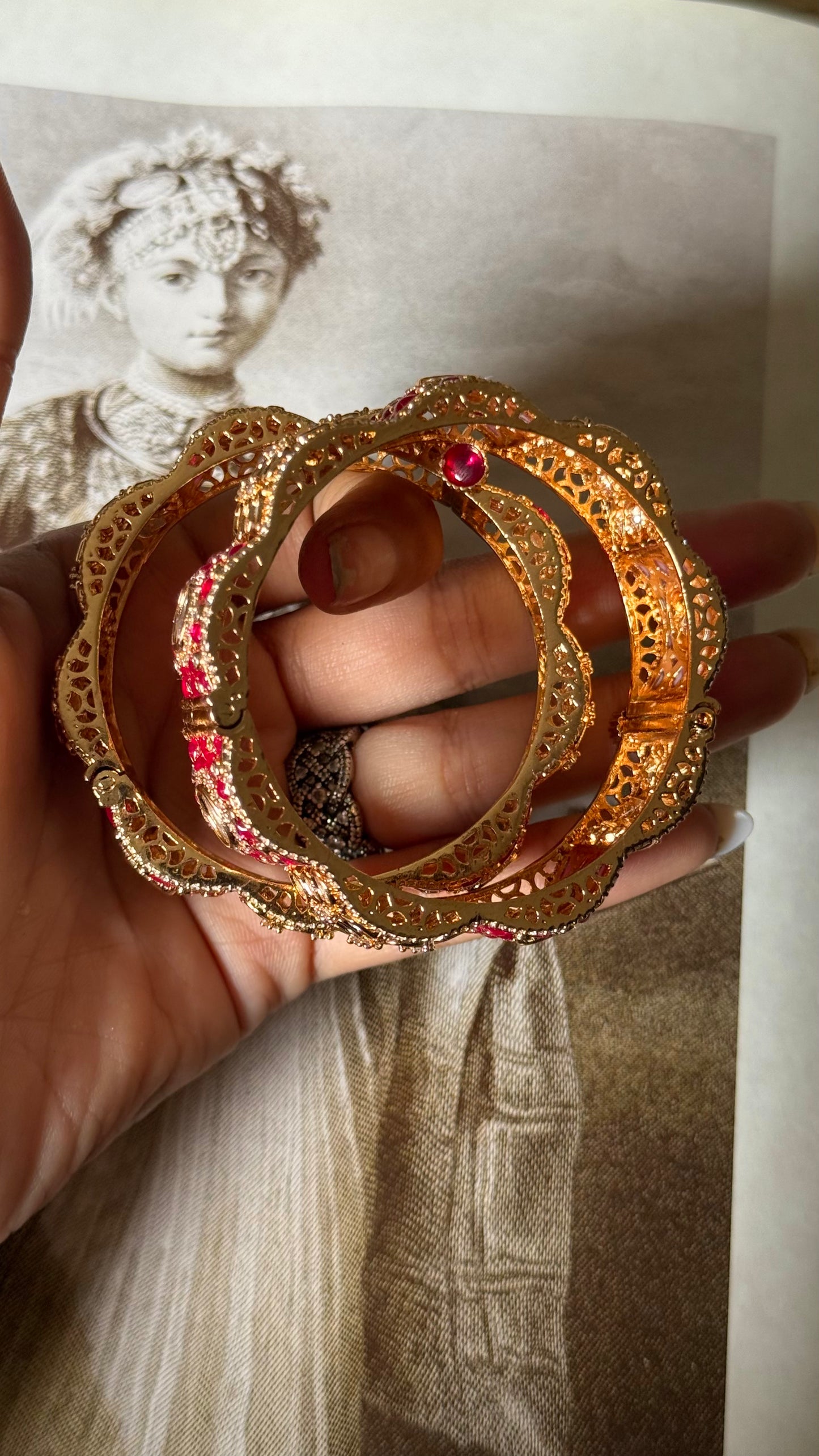 Rani pink Moissanite openable bangle