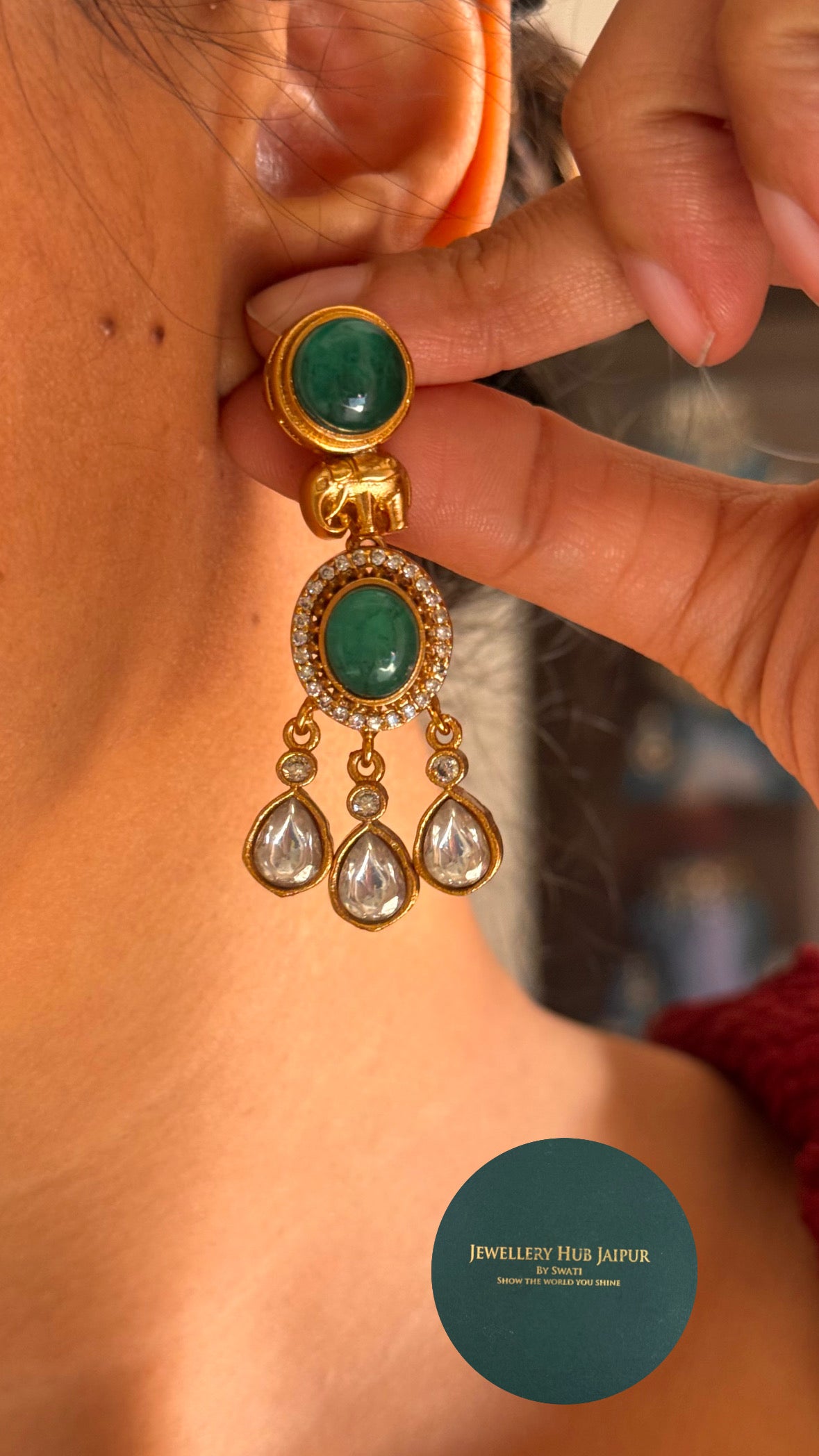 Emerald & rani minimal pendant set