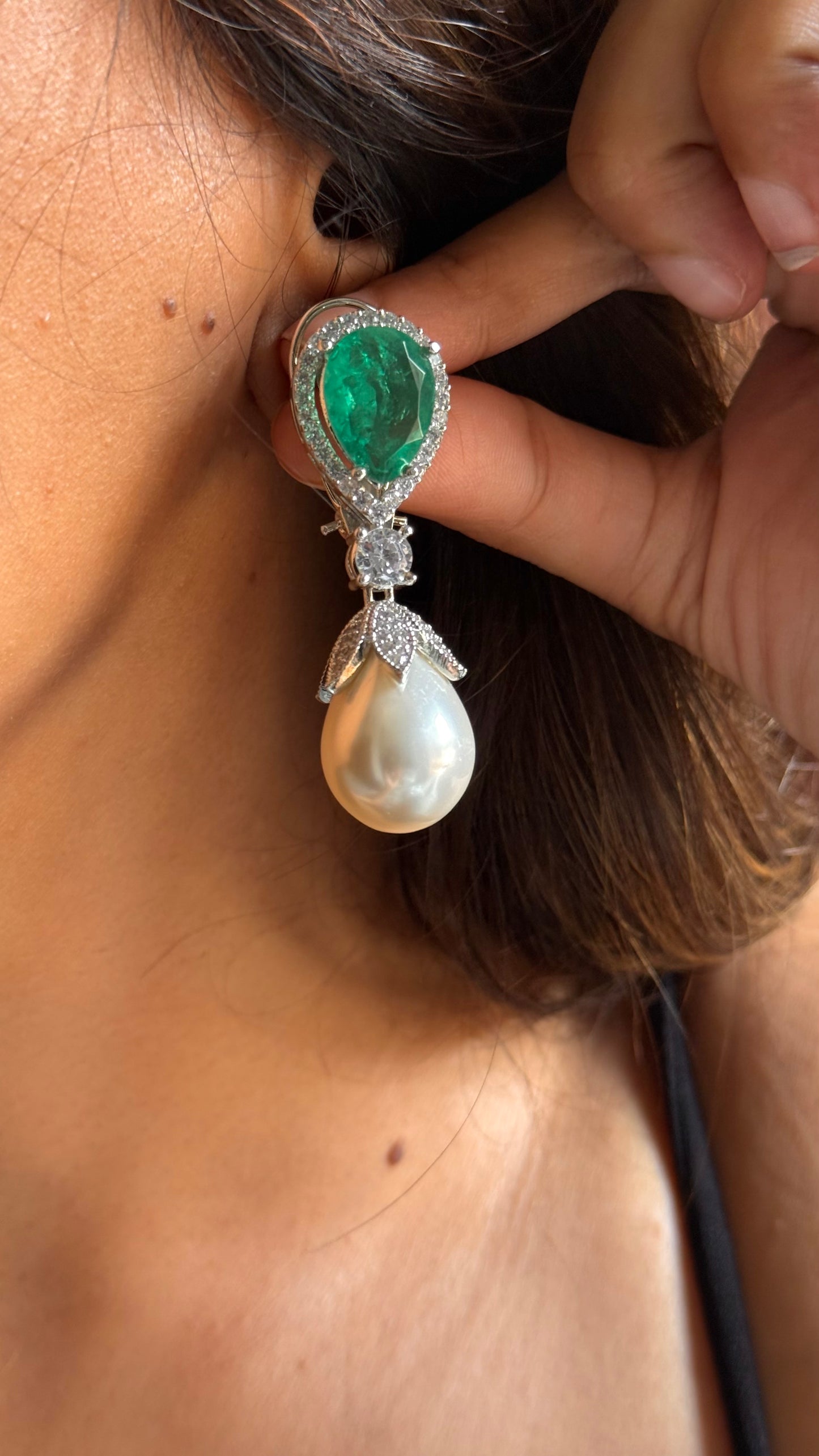 Emerald pearl drop cocktail danglers