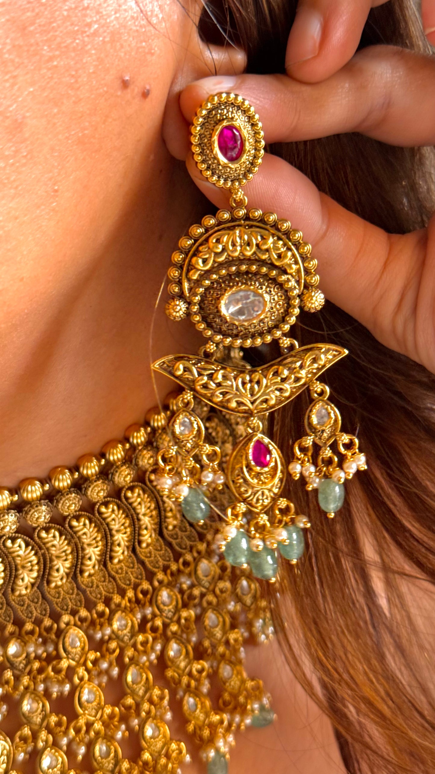 Rajwadi Aad style choker with Rani pink stone & waterfall detailing