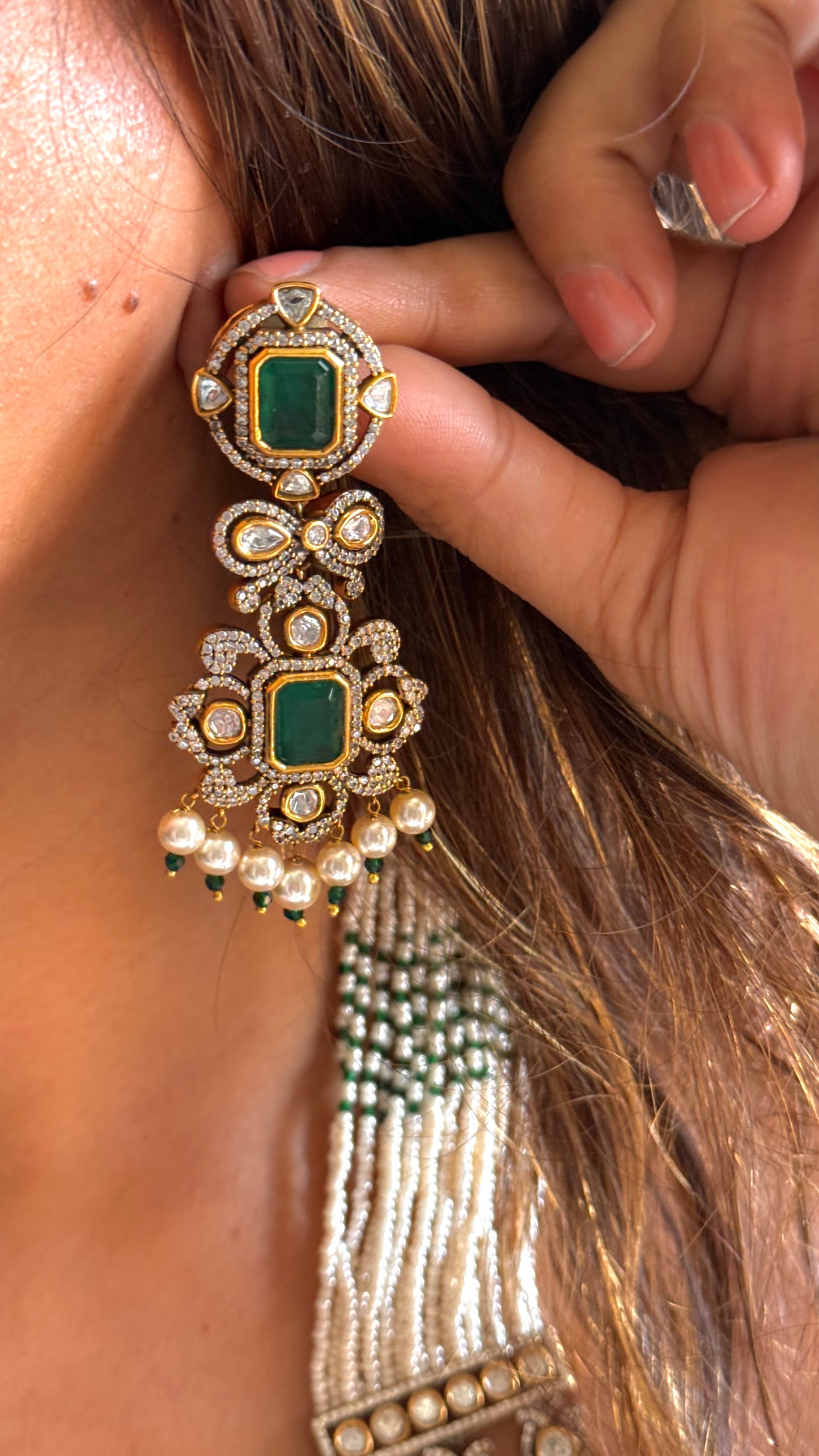 Emerald & Polki Victorian Rani Haar with pearl detailing