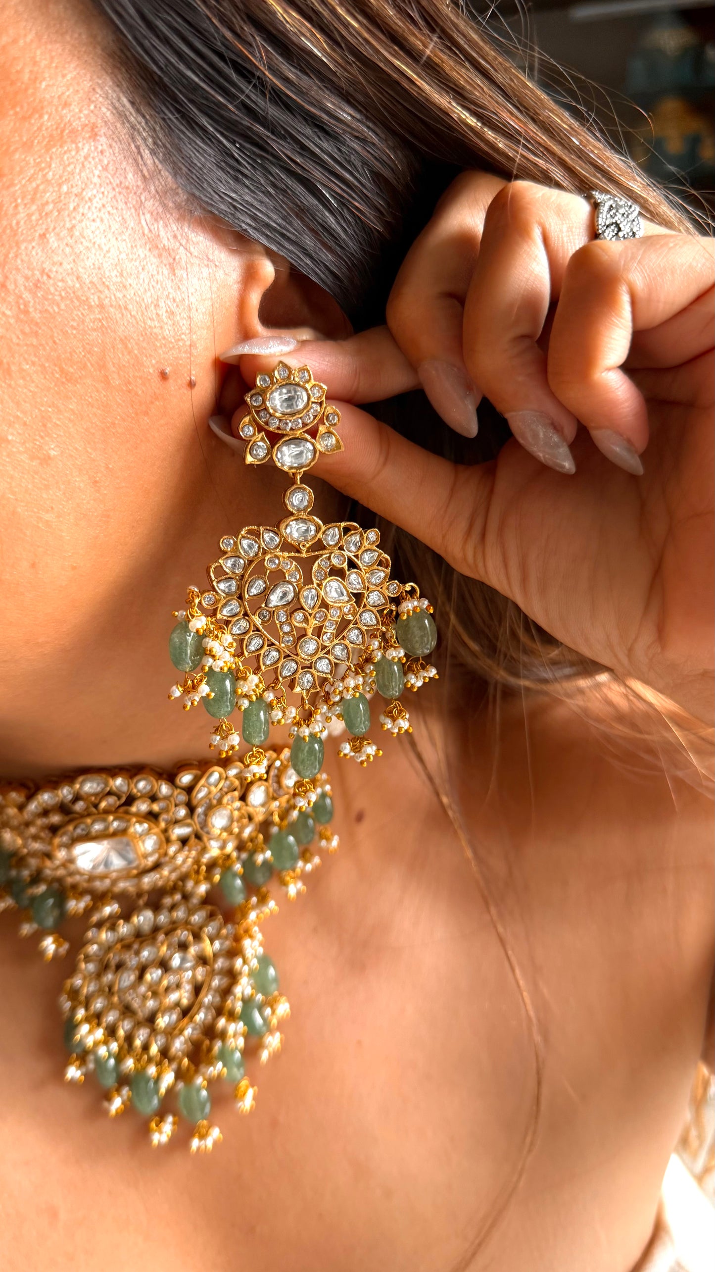 Rukmani Moissanite polki rajwada choker with mint drop