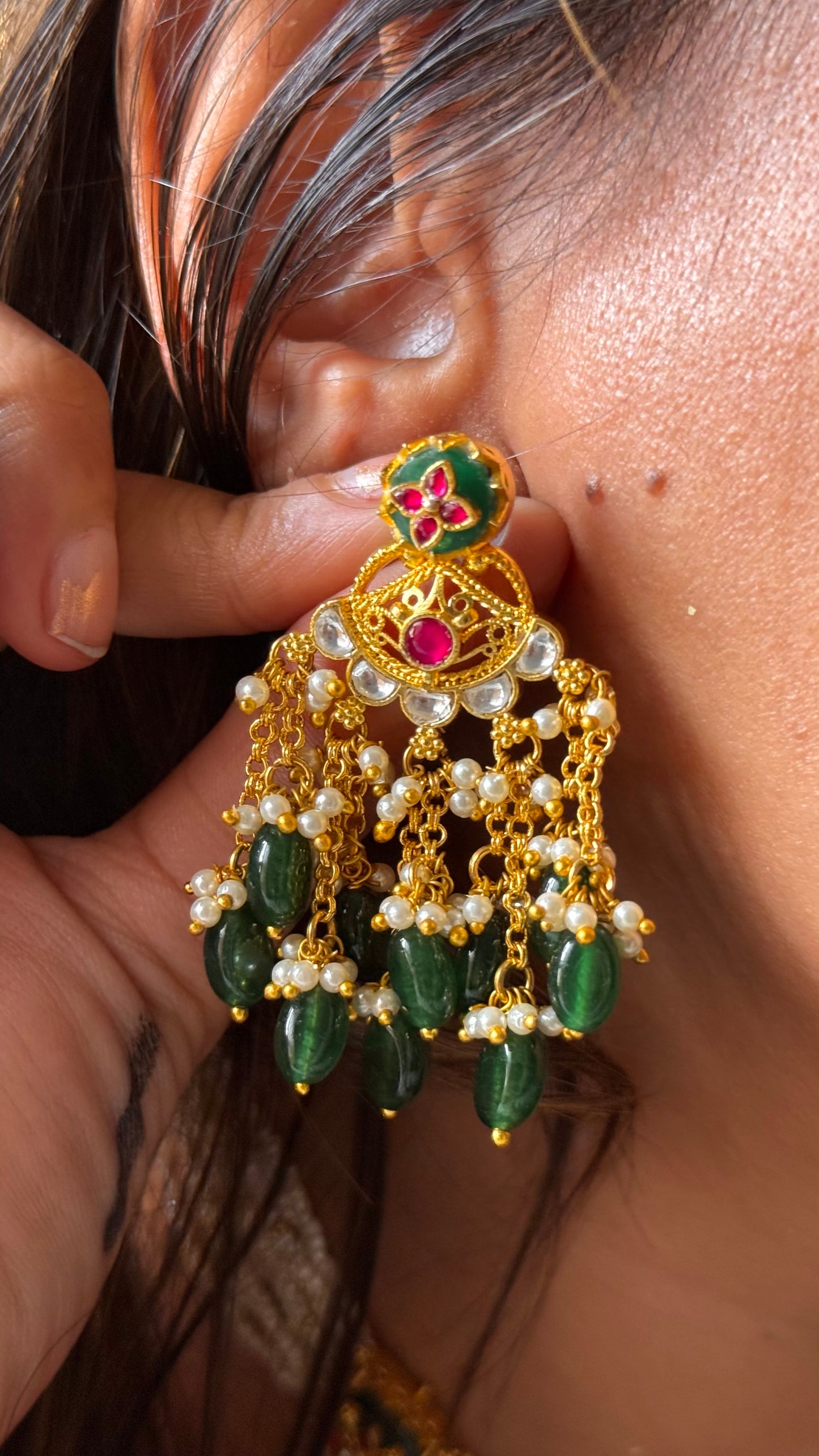 Gajj inspired emerald & Rani pink with drops collar necklace