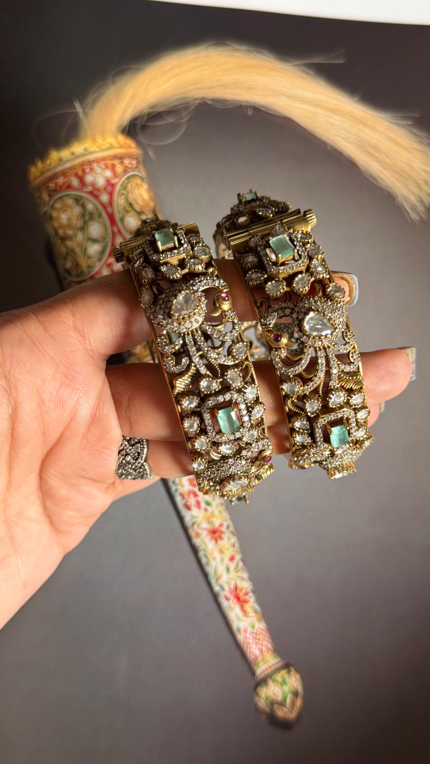 Mint Victorian moissanite openable bangle