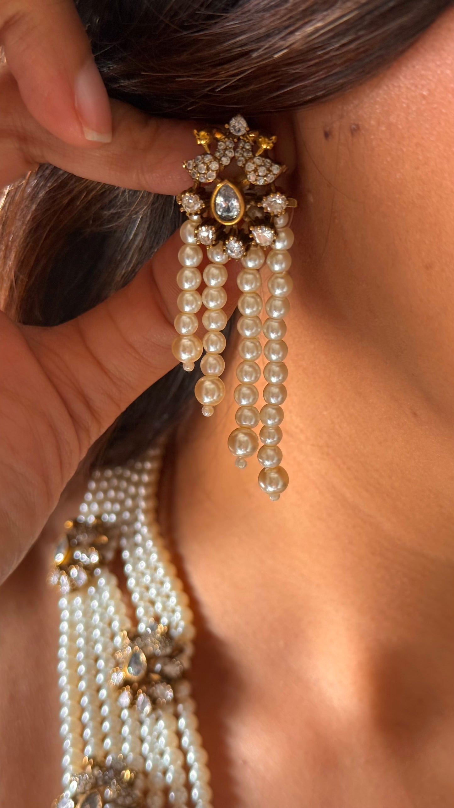 off-white pearl Victorian 5 layer string