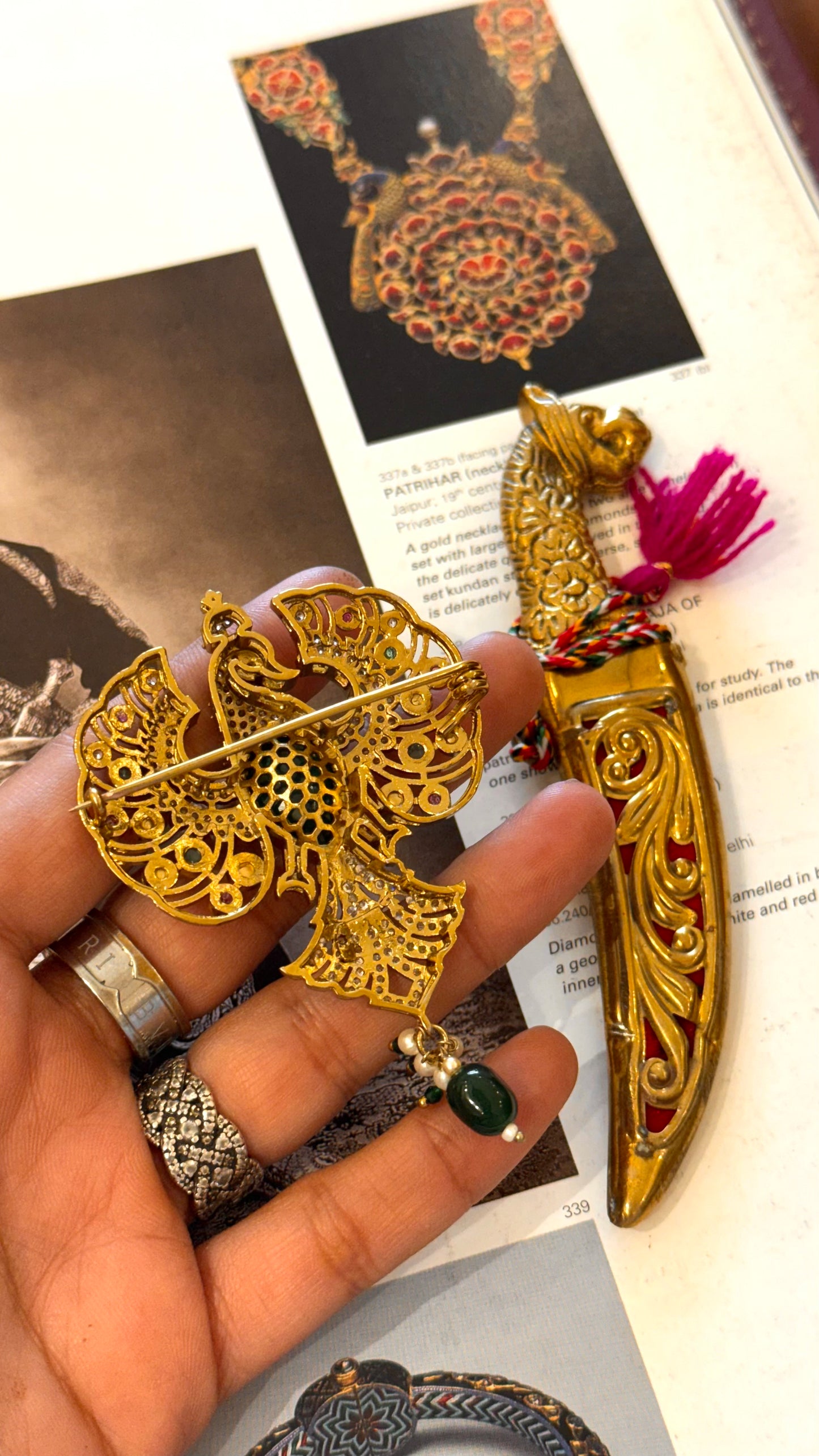 Emerald doublet baaj designer brooch