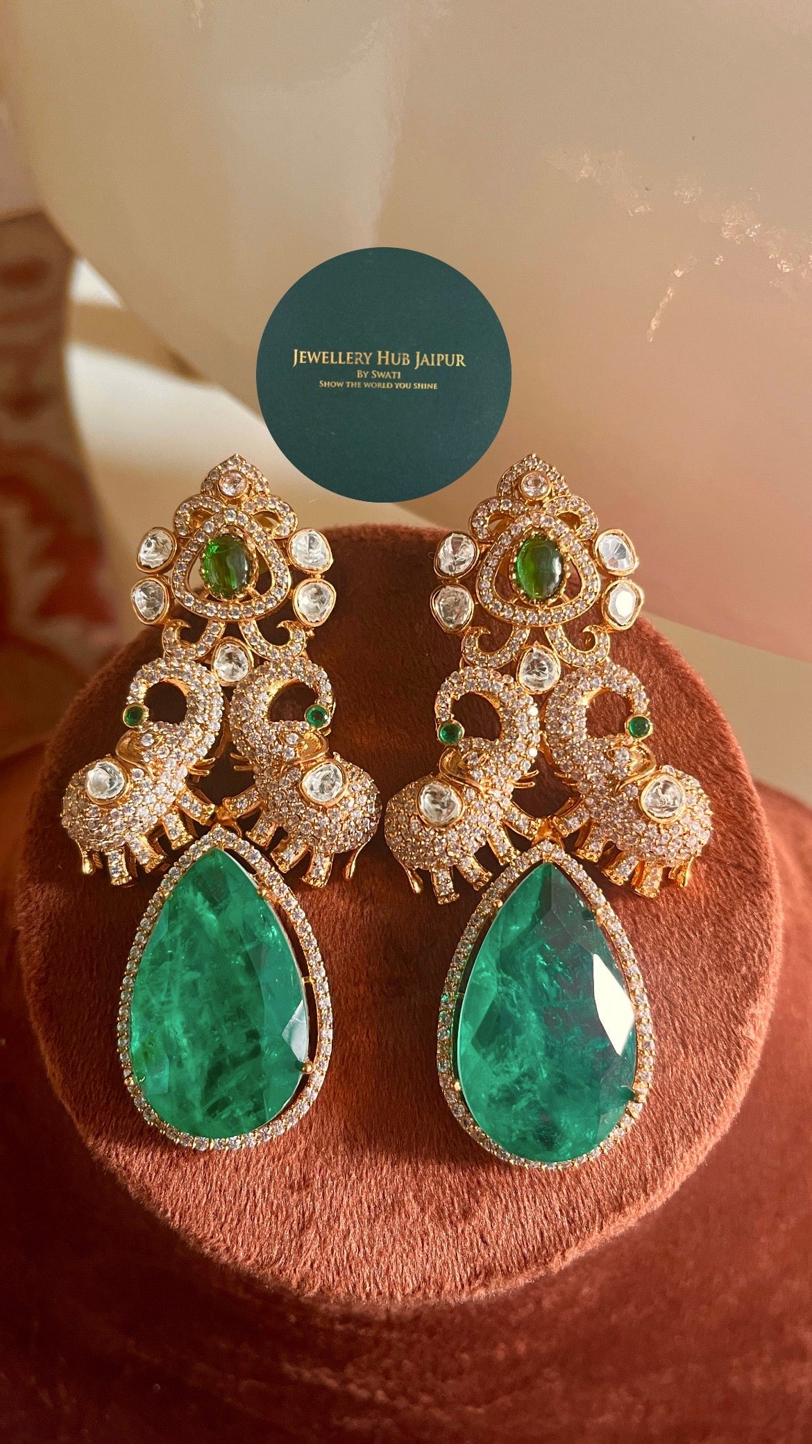 Emerald & moissanite bridal set