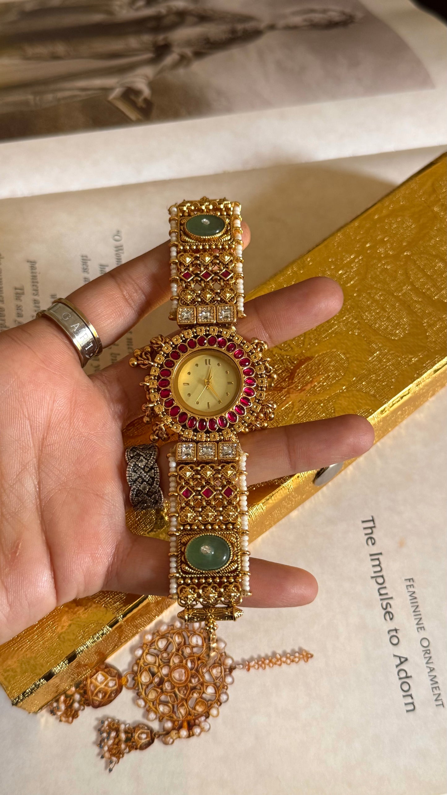 Ranisa inspired vintage gold dial watch