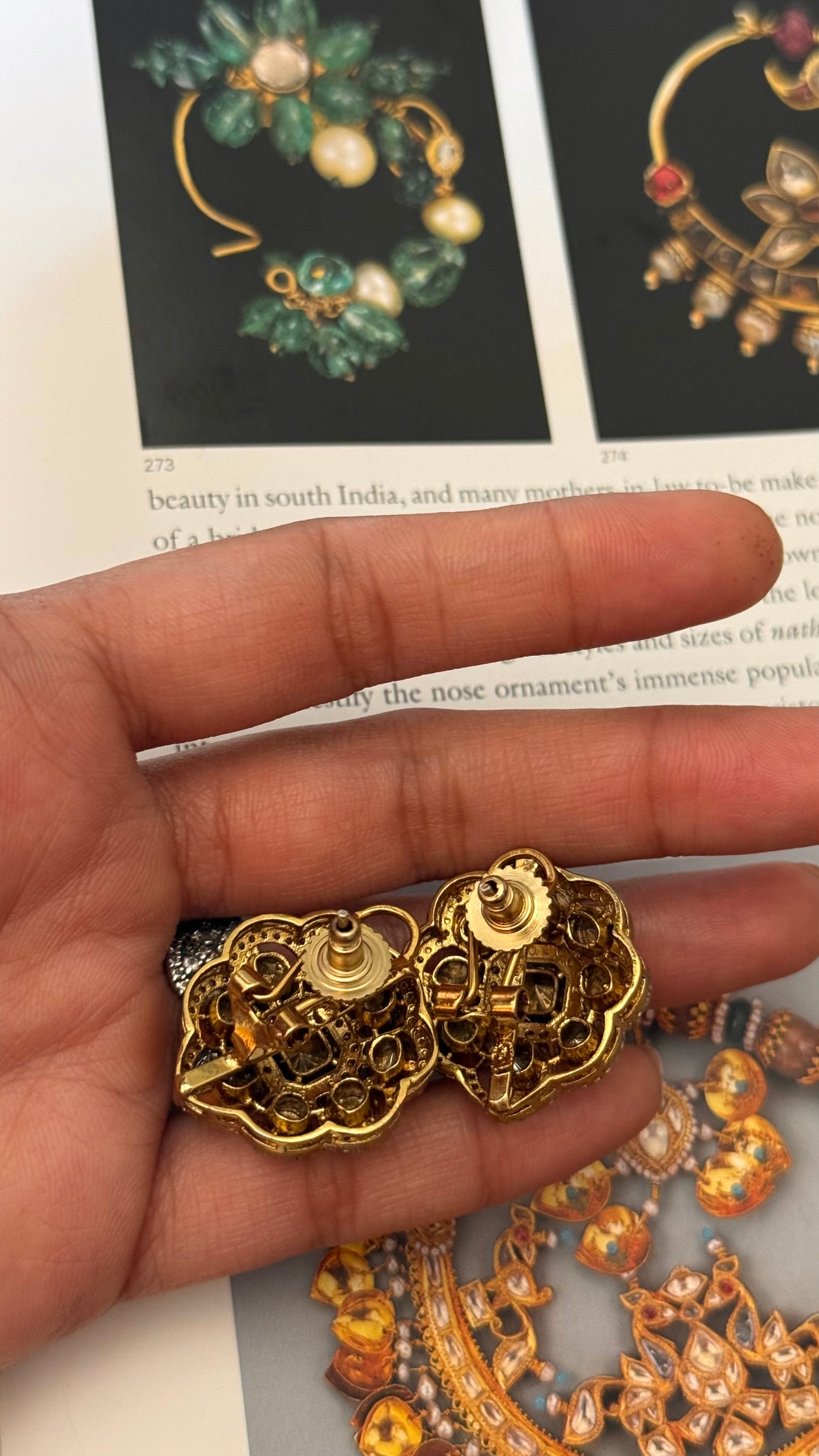 LV Peeli polki floral Studs