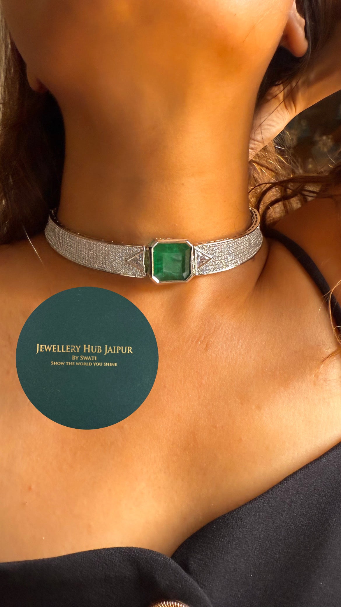Minimalist emerald, diamond choker