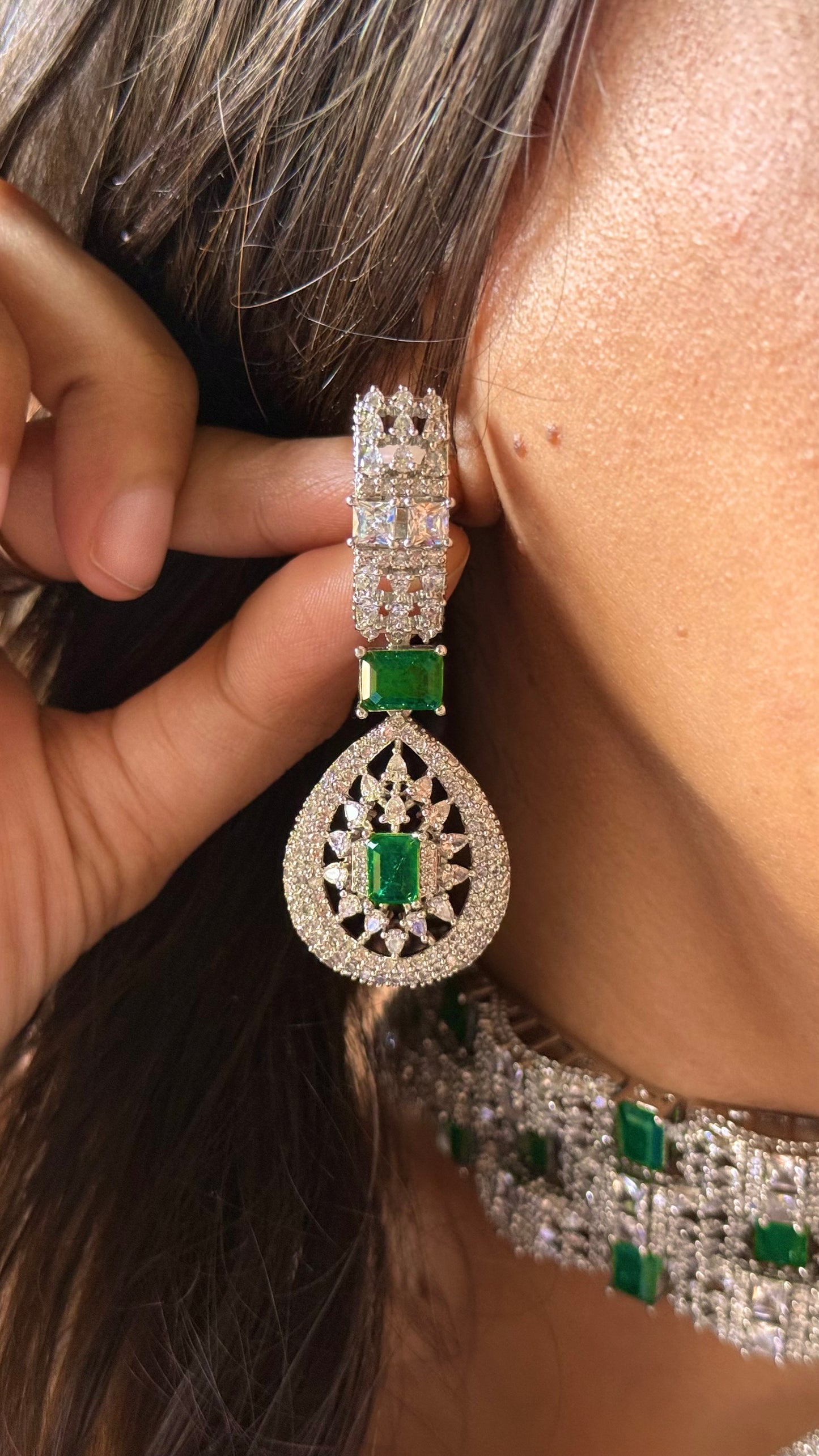 Emerald majestic crystal diamond Necklace
