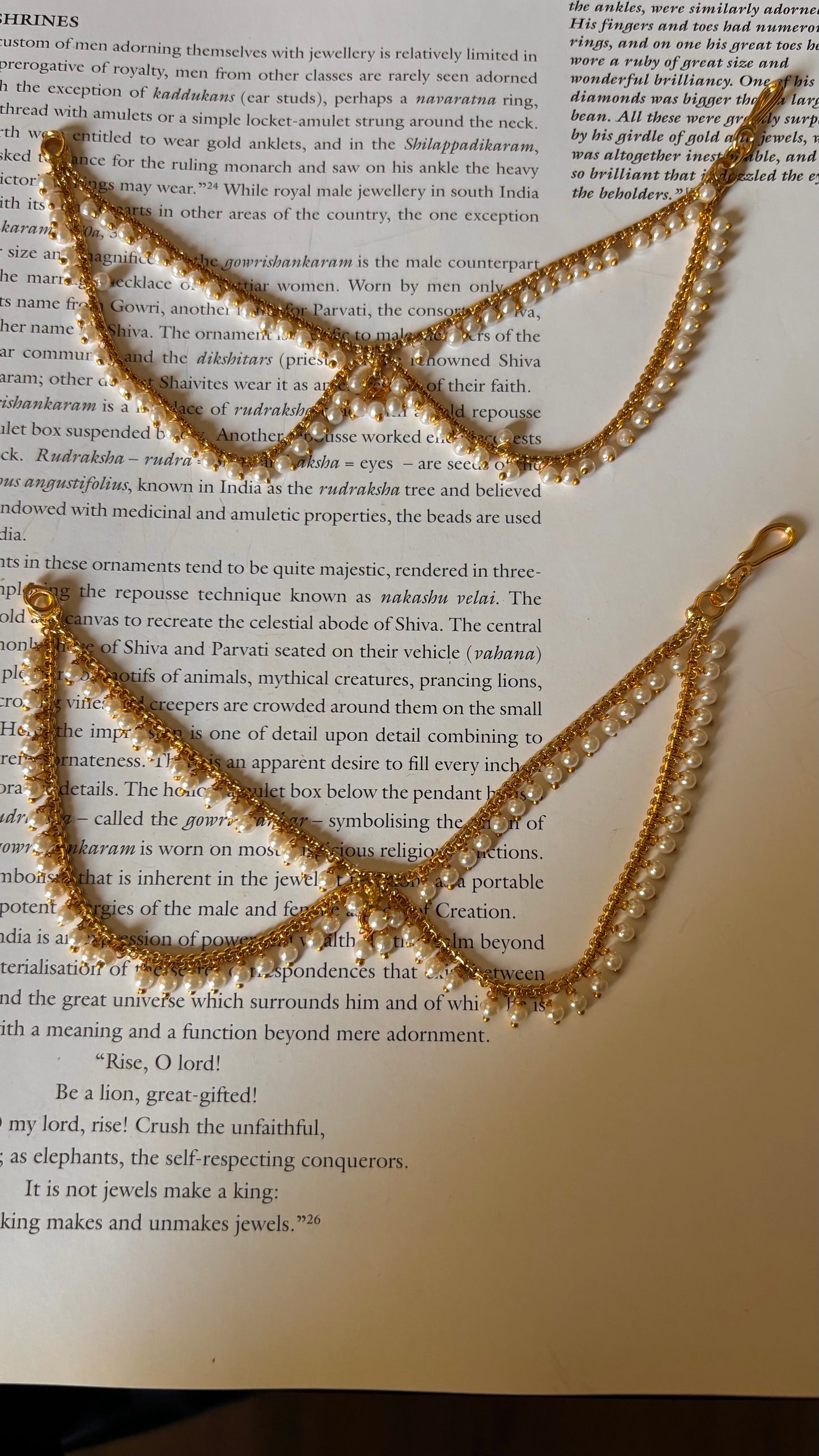 2 layer knot pearl detailing kaanchain