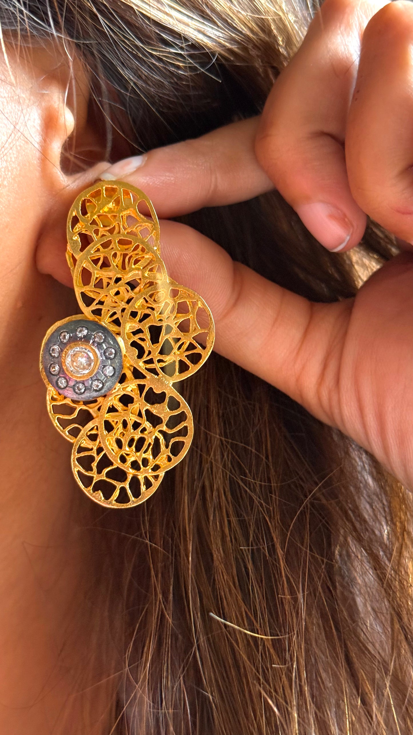 24kt Dubai Gold inspired abstract danglers with net design