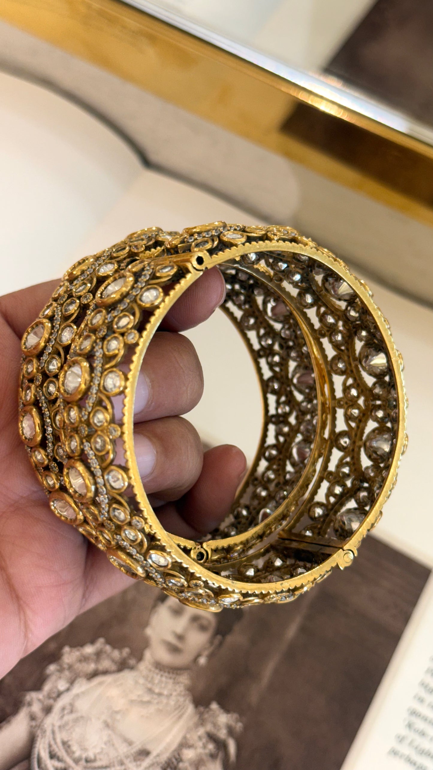 White polki victorian bangles