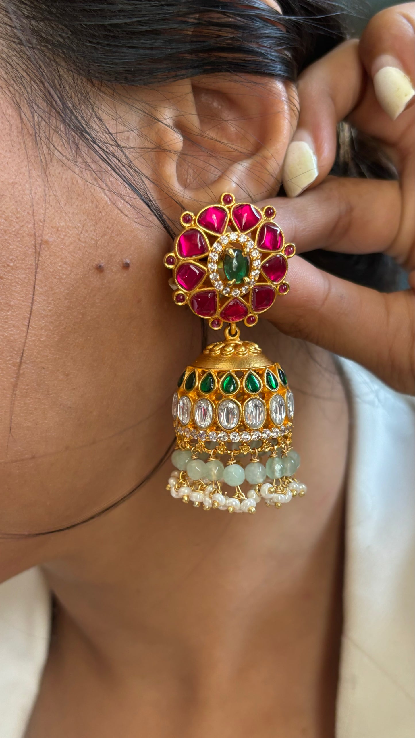 Paachi jhumka