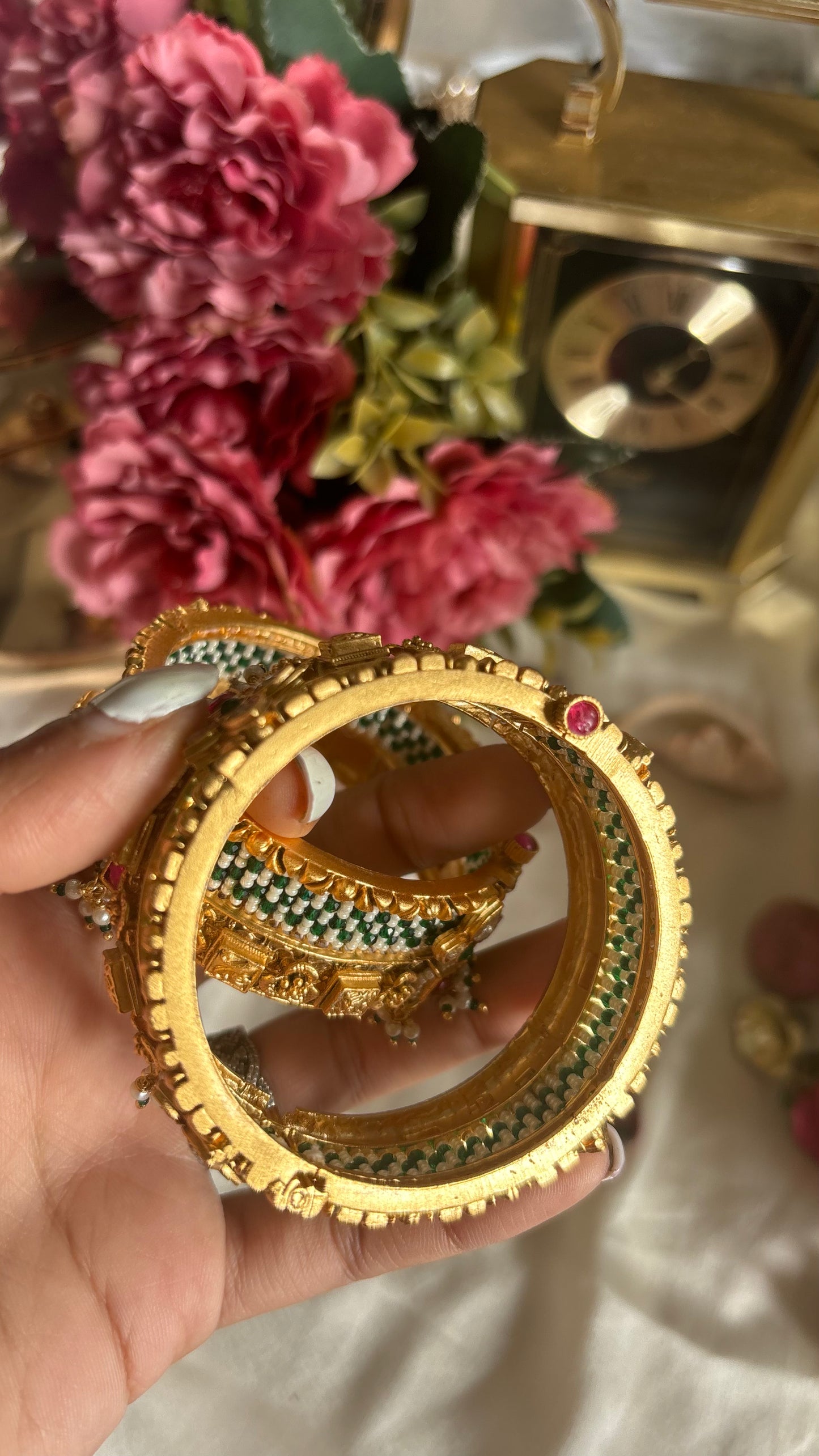 Paachi rajwada bangle set