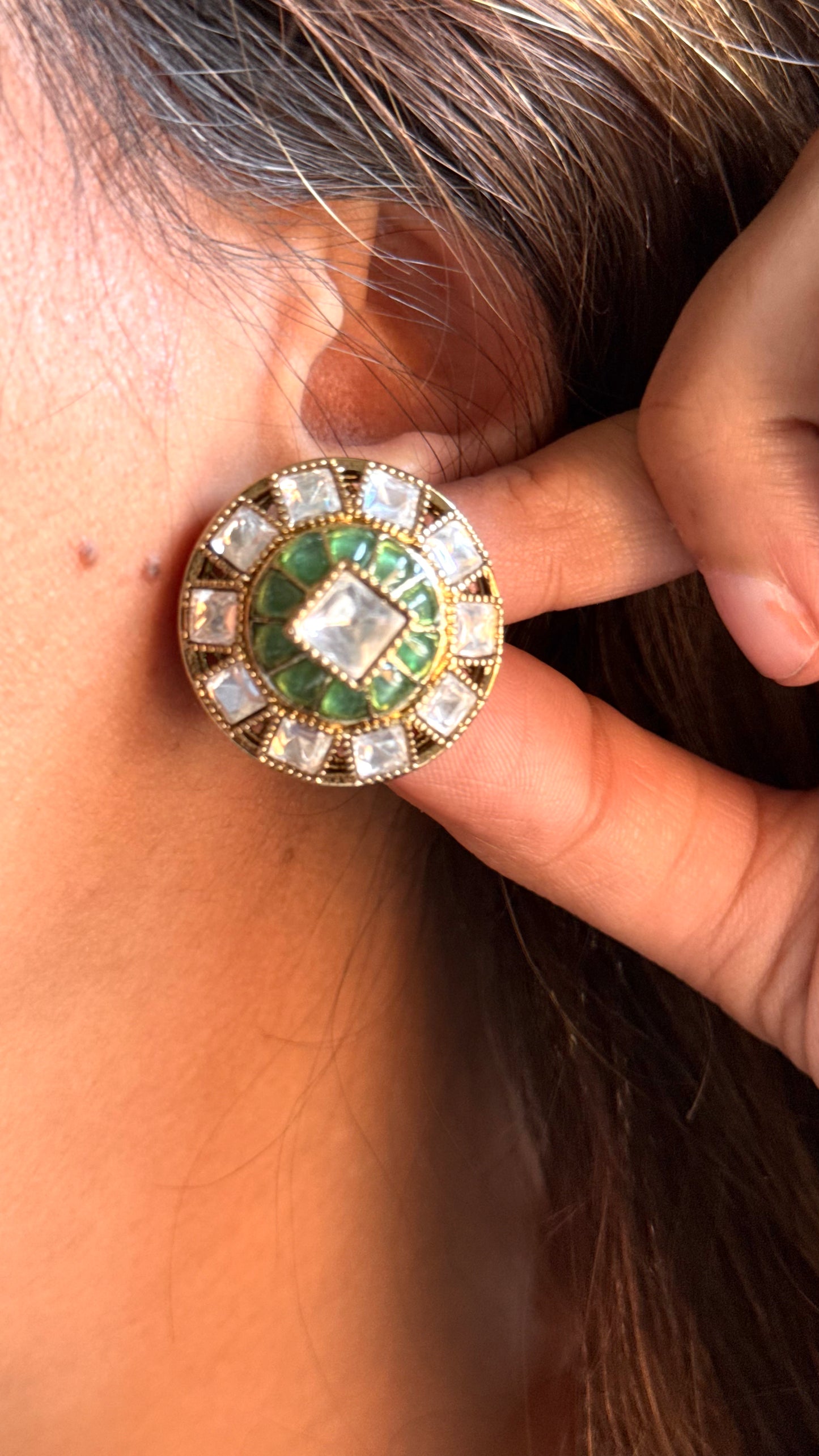 Mint Real Moissanite Victorian Hasli
