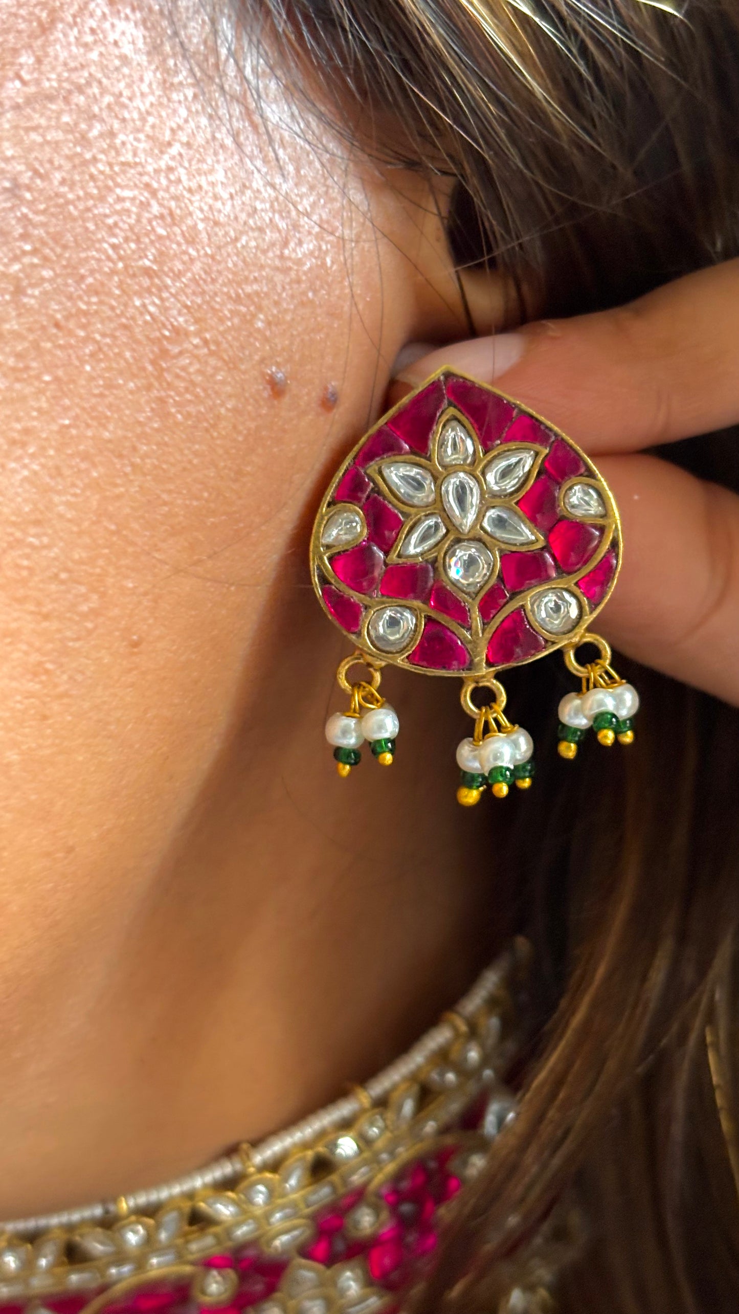 Rani pink nakshi paachi kundan polki aad