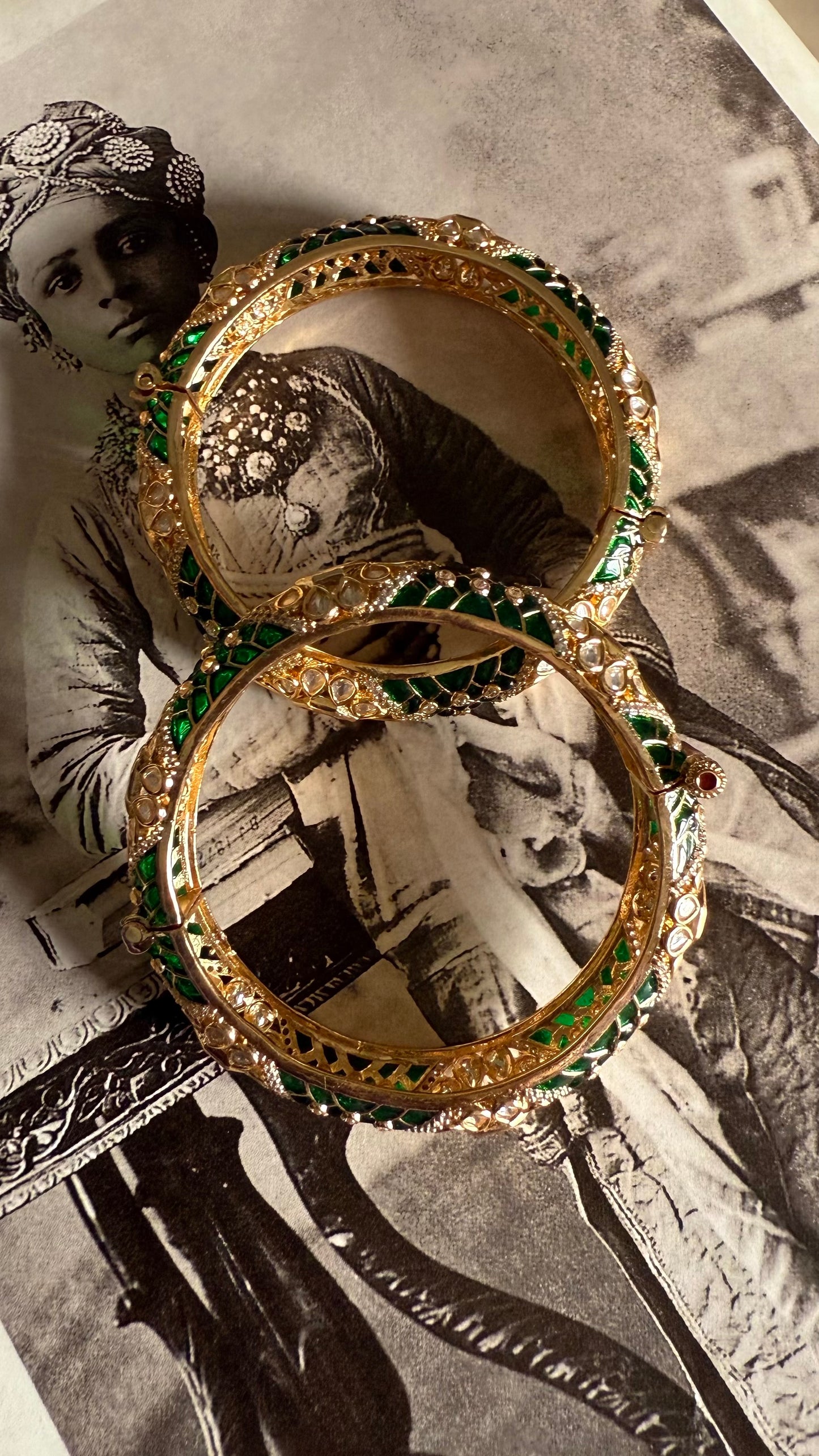 Emerald kat dana moissanite flower openable bangle