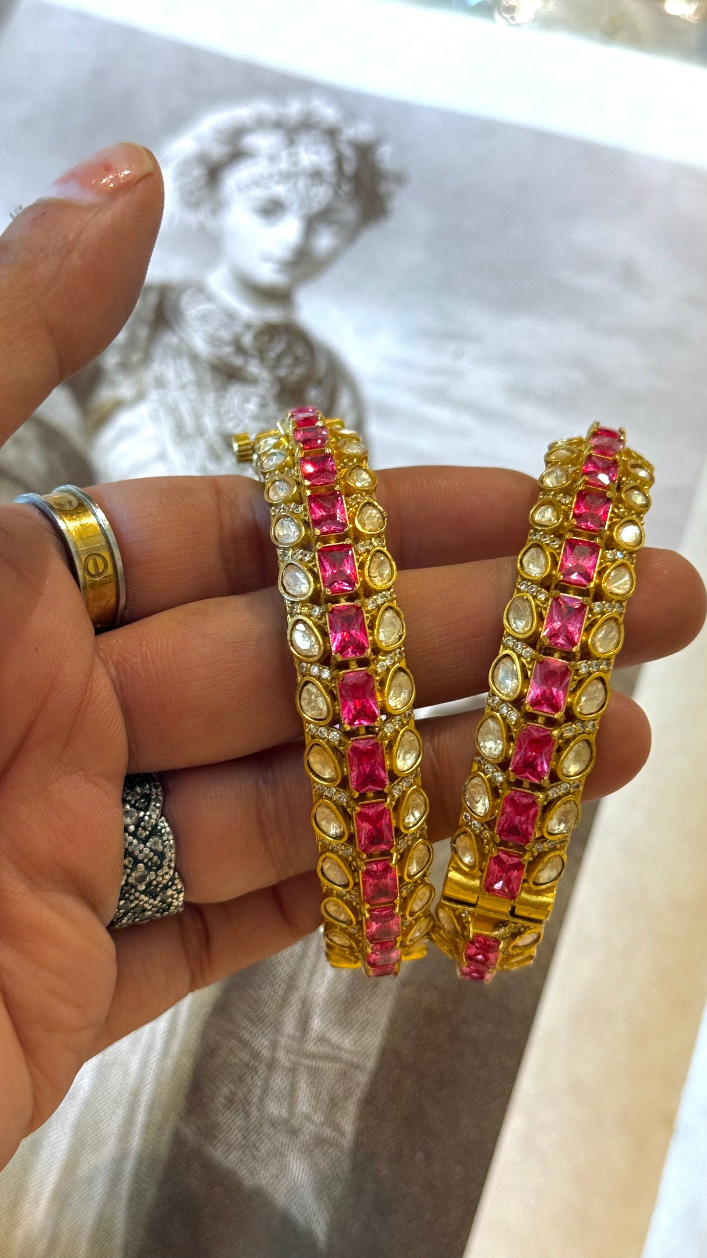 Rani pink lv polki bangles