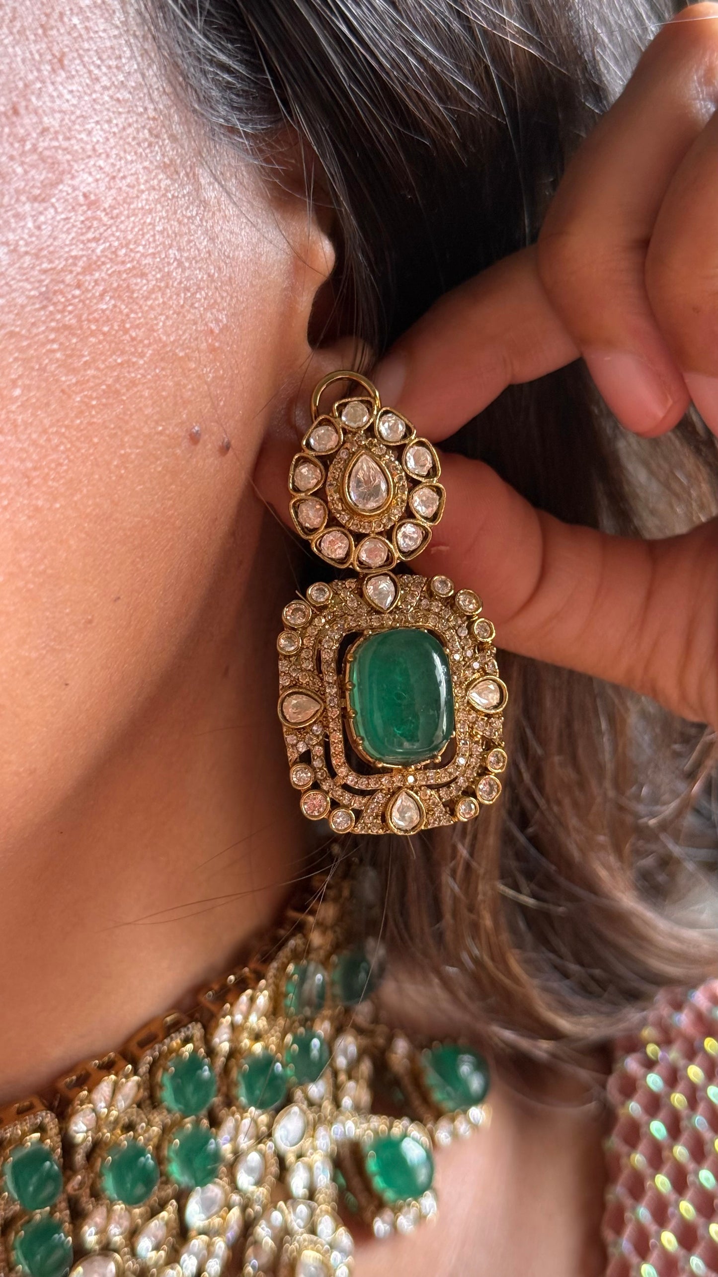 Emerald doublet moissanite polki choker set