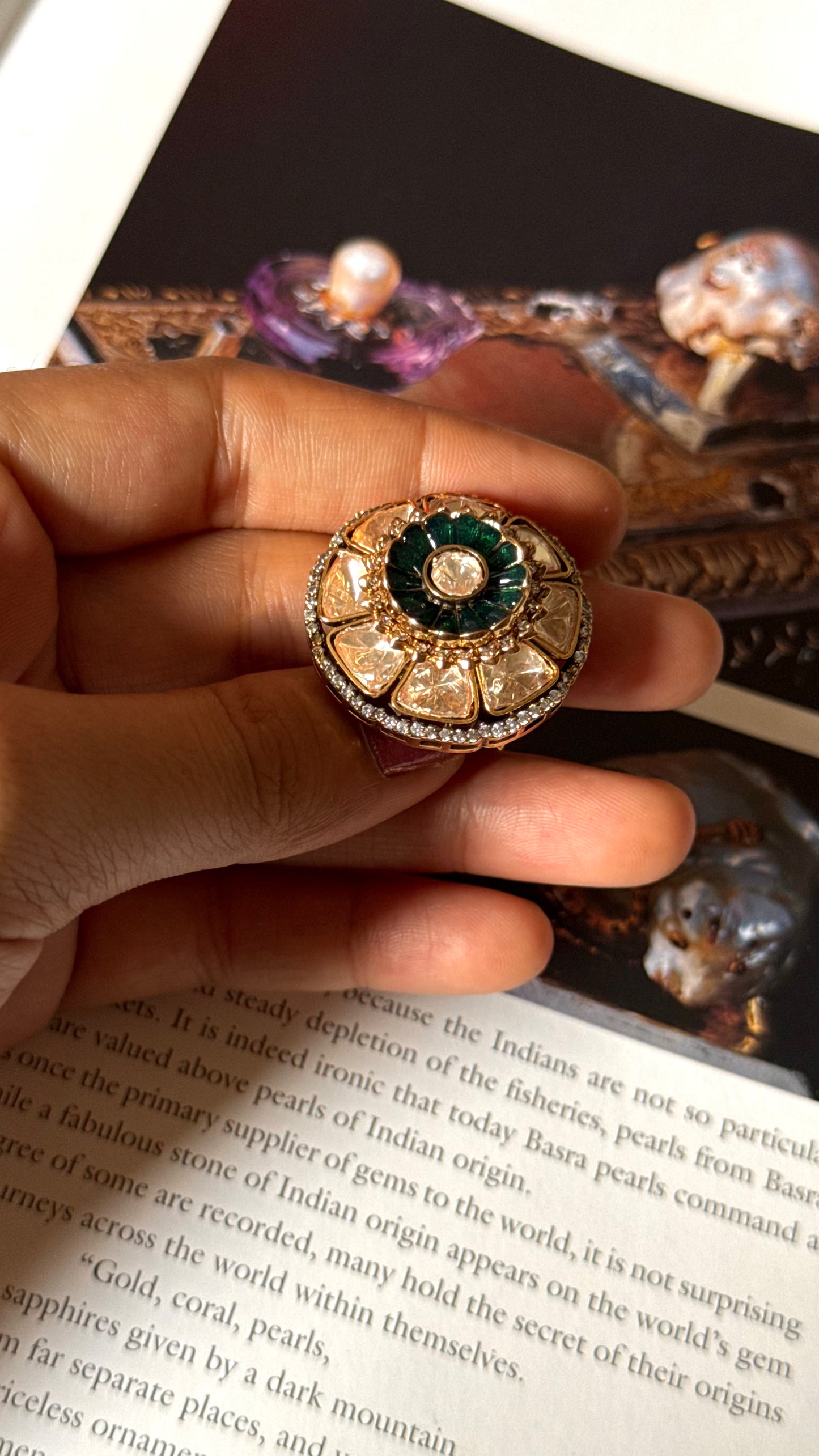 Emerald Victorian peeli polki ring