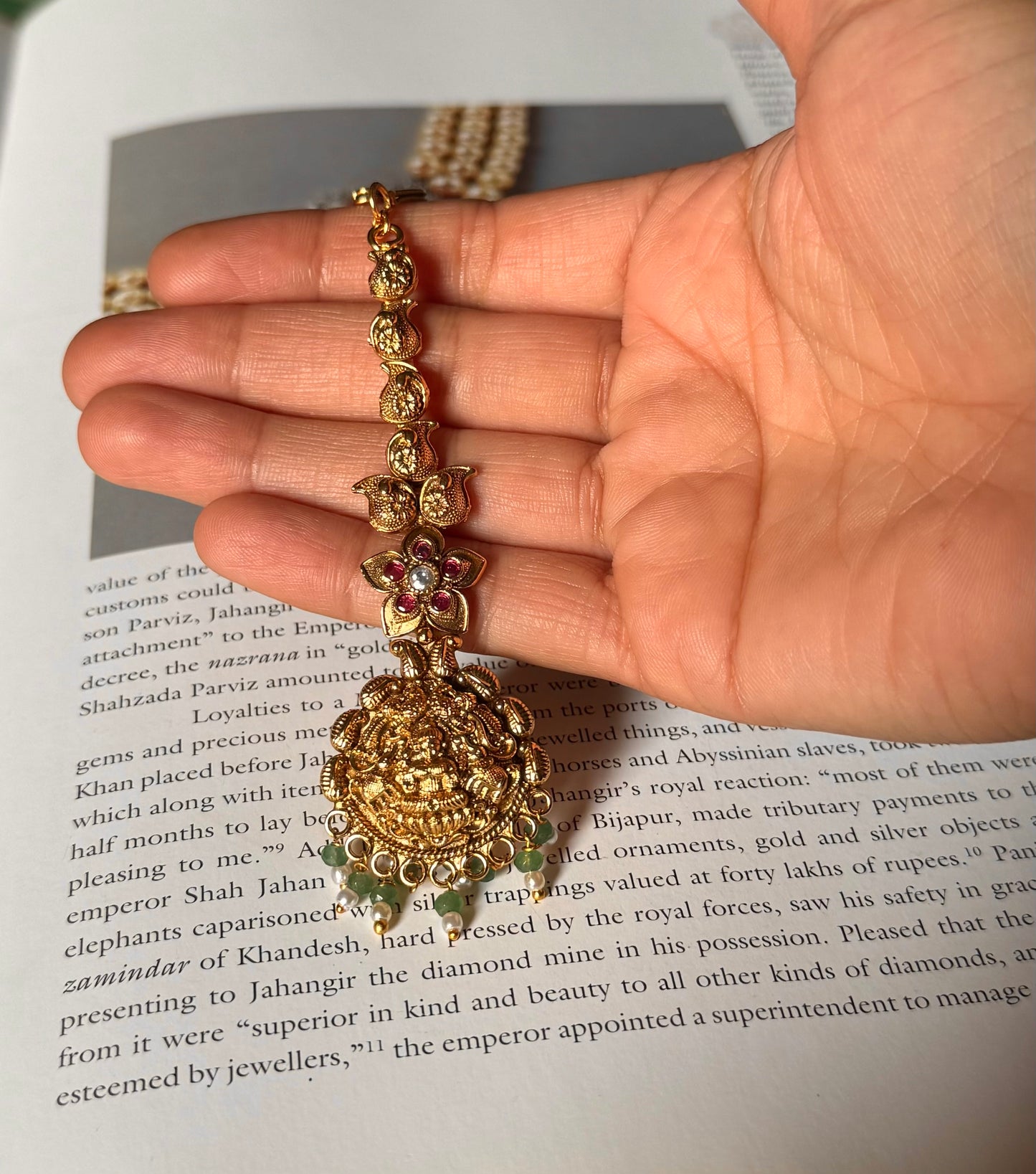 Goddess Laxmi mint drop maangtika