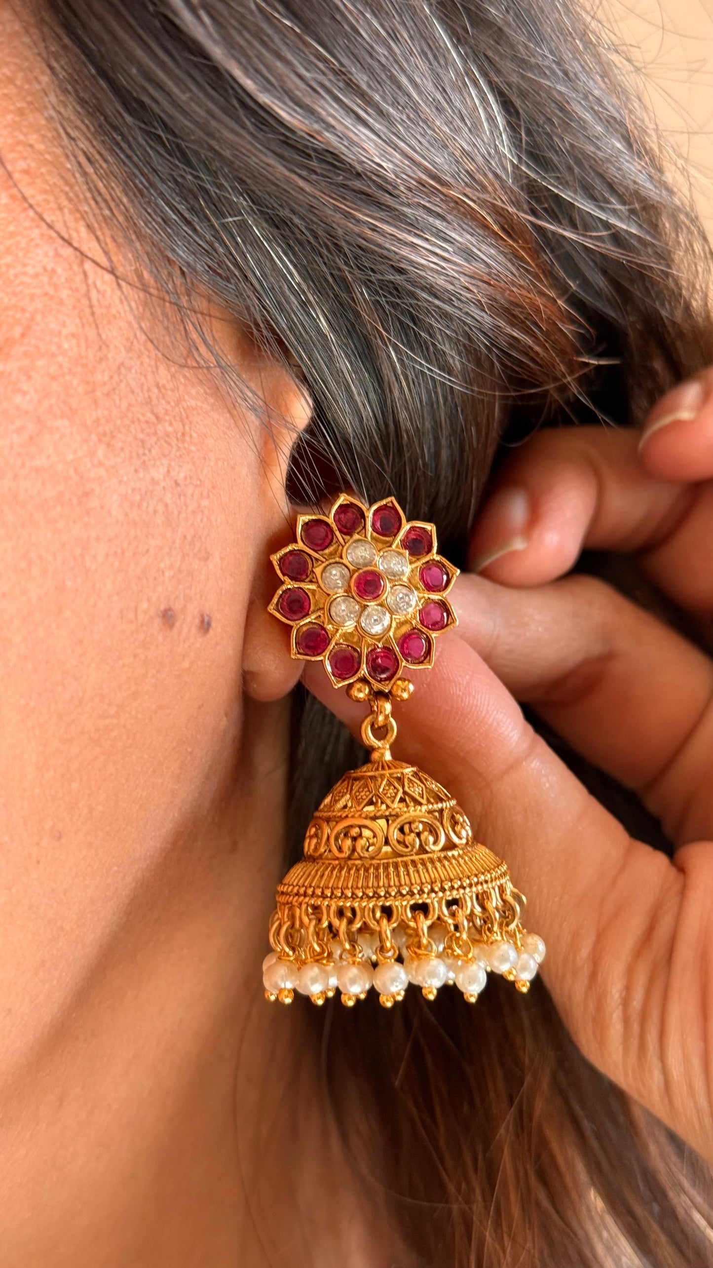 Gajanad inspired floral collar necklace (Ruby)