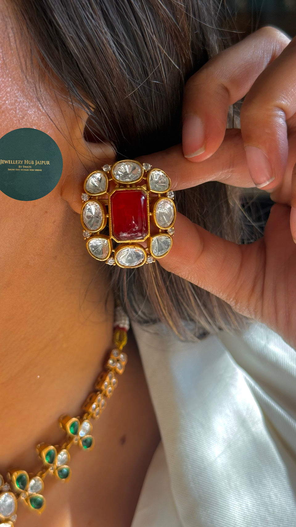 ruby & emerald choker minimal set