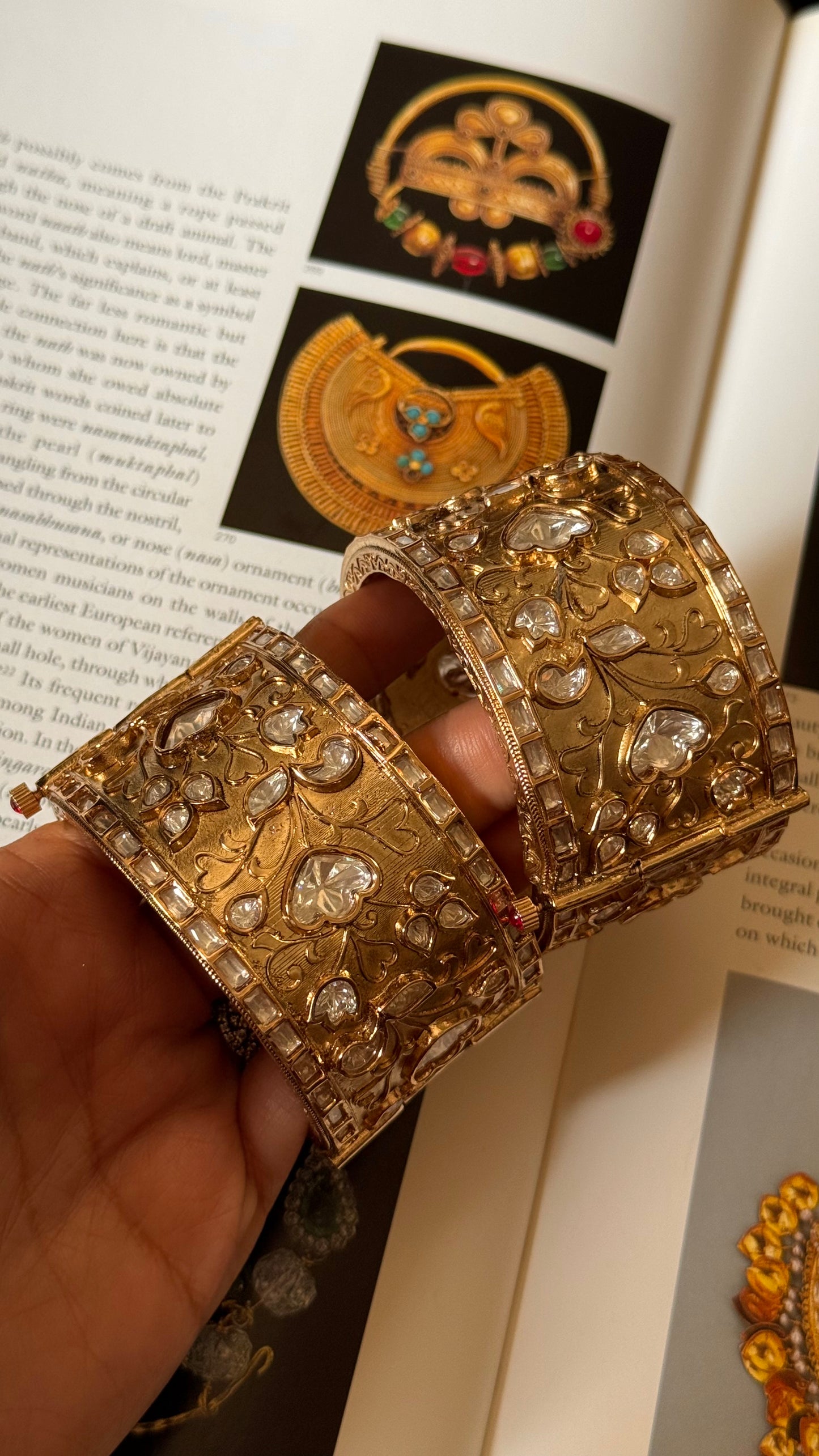 Gold vintage moiissanite nakashi designer bangles