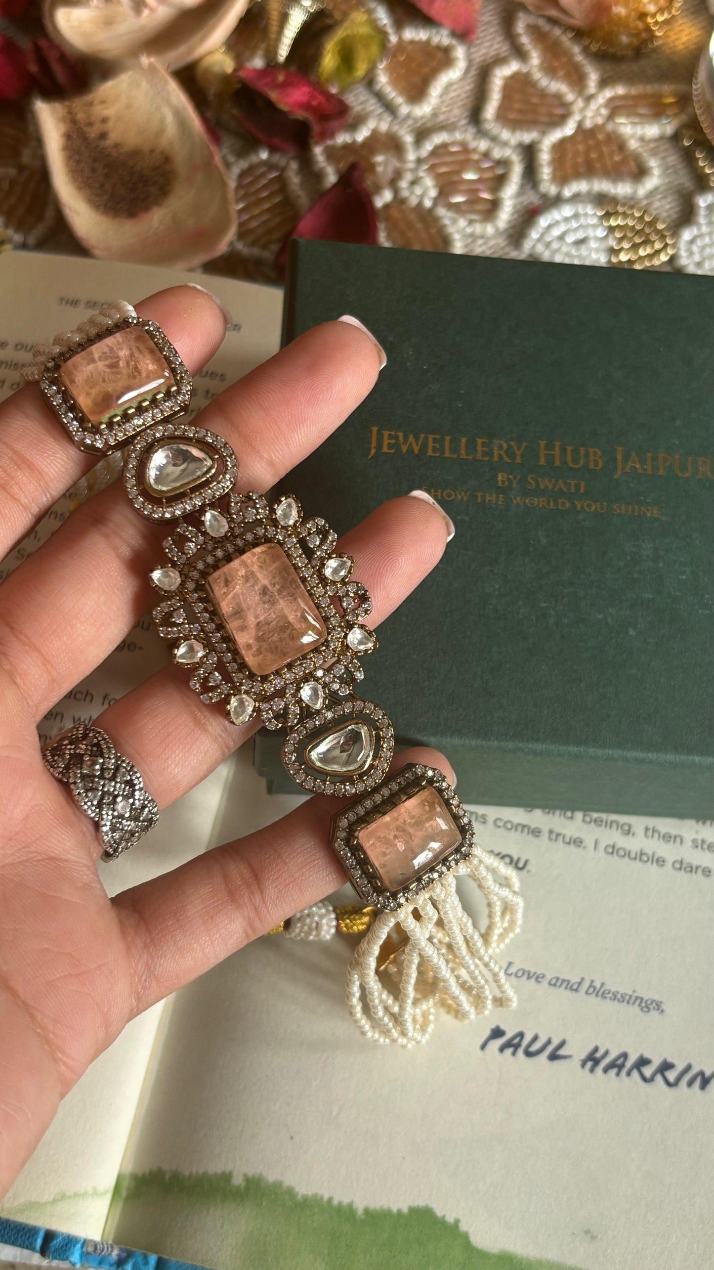Peach doublet choker