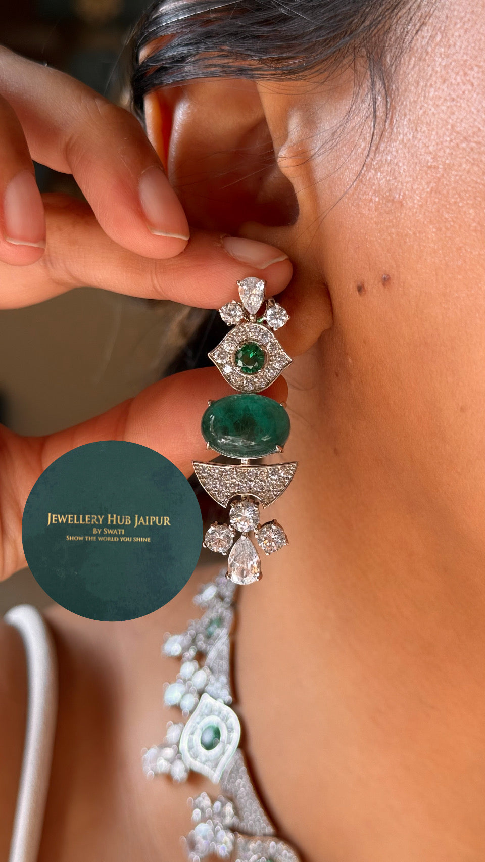 Bvlgari inspired, emerald diamond statement necklace