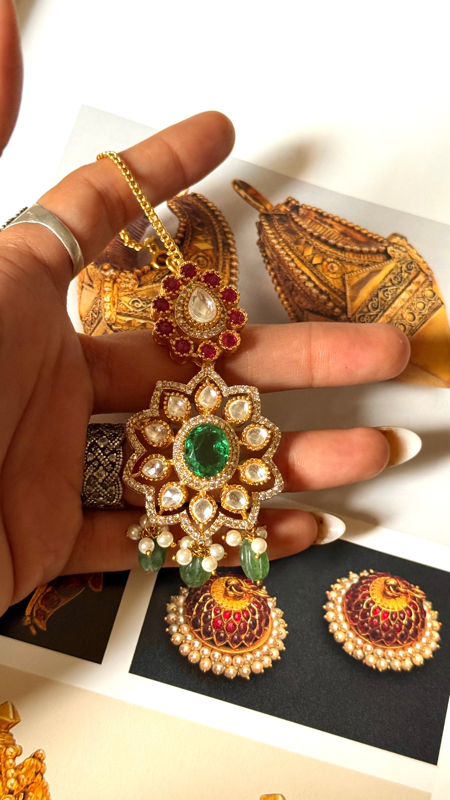 Emerald doublet & rani pink floral moissanite maangtika