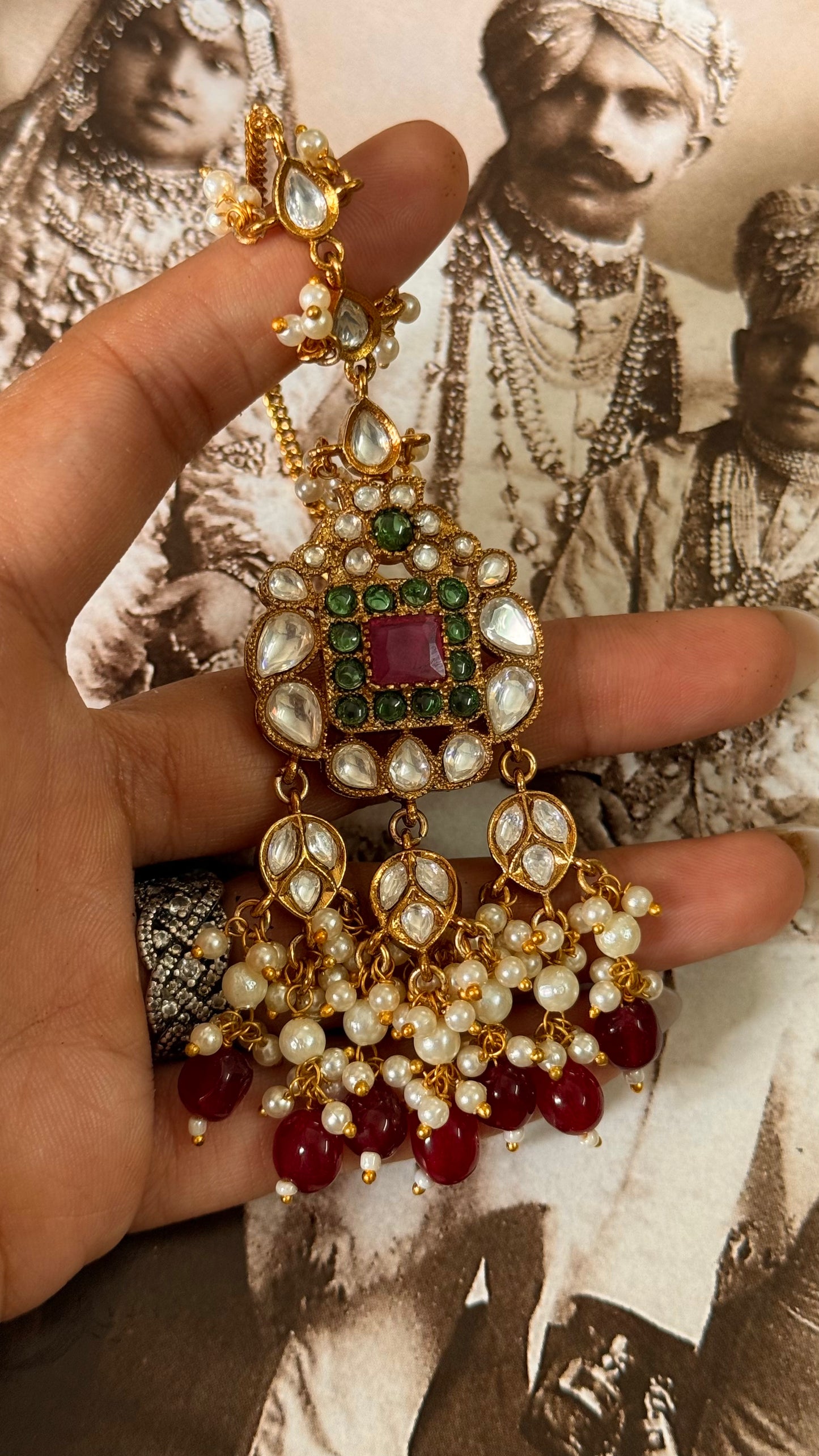 Ruby & emerald polki maangtika